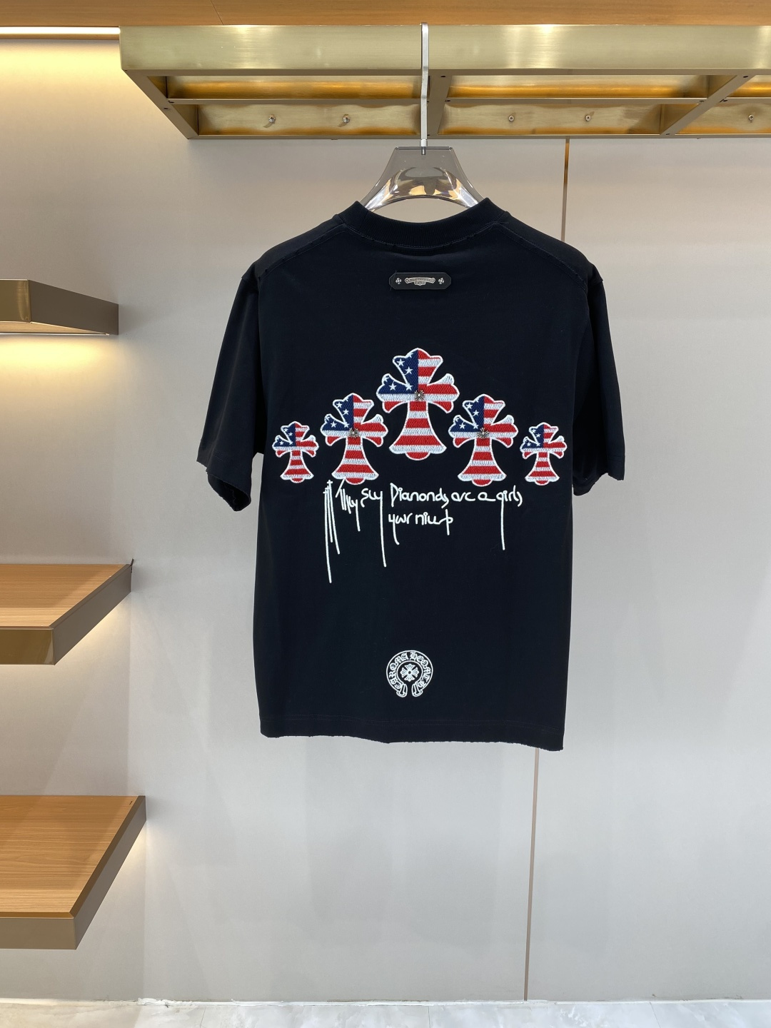 《𝙉𝙚𝙬🖤❤️克家》2026ss新工艺logo高品质纯棉质阔版圆领男士短袖T恤，新季新推系列将标识巧妙融