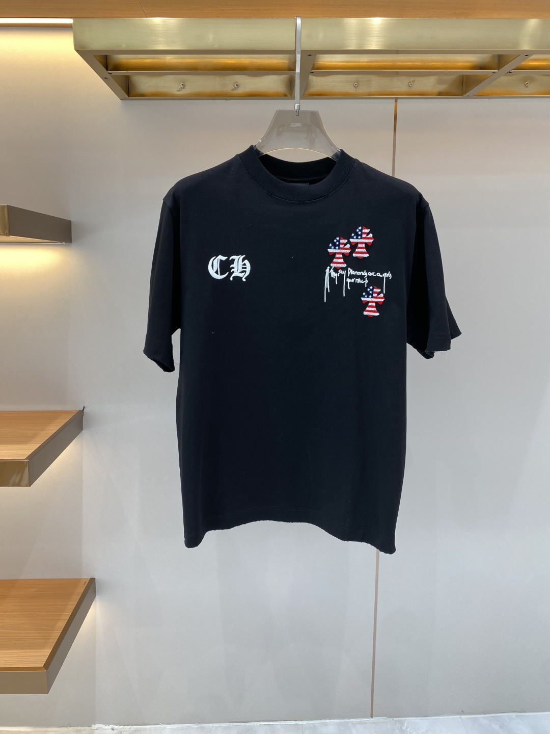 《𝙉𝙚𝙬🖤❤️克家》2026ss新工艺logo高品质纯棉质阔版圆领男士短袖T恤，新季新推系列将标识巧妙融