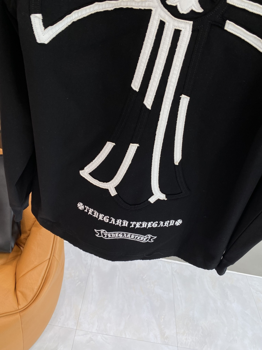 《𝙉𝙚𝙬🖤❤️克家》2026专柜新款 时尚休闲打底衫长袖T恤，精选进口高密度双面拉架棉面料，精致原版lo