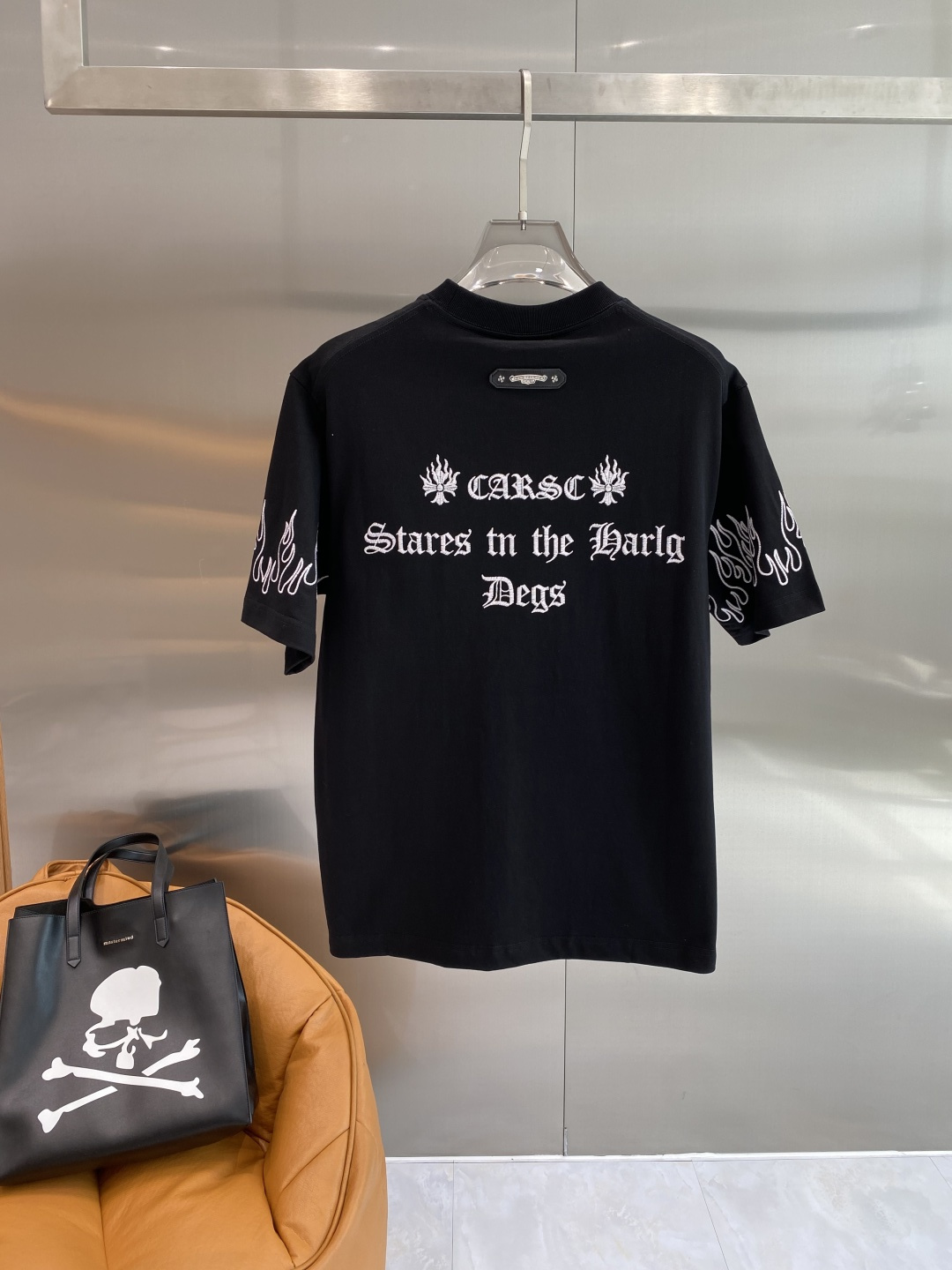 《𝙉𝙚𝙬🖤❤️克家》2026ss新工艺logo高品质纯棉质阔版圆领男士短袖T恤，新季新推系列将标识巧妙融
