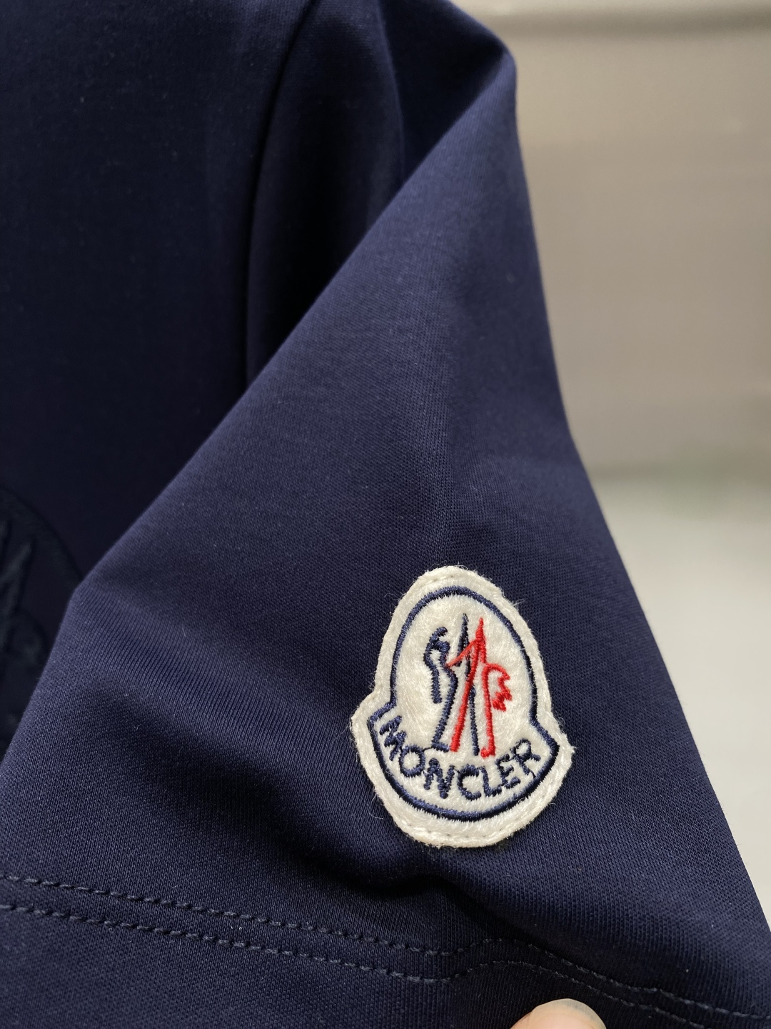 《𝙉𝙚𝙬🖤❤️蒙家》2026SS最新款春夏短袖T恤，丝光棉 帅气时尚，胸口顶级图案字母，简约百搭款。面料