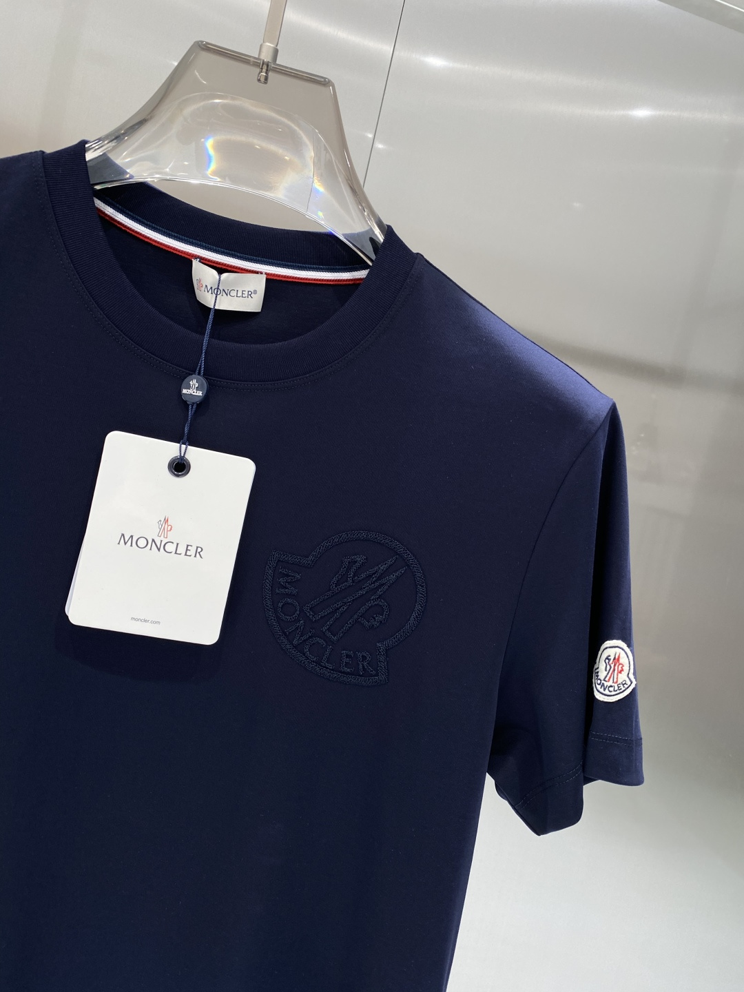 《𝙉𝙚𝙬🖤❤️蒙家》2026SS最新款春夏短袖T恤，丝光棉 帅气时尚，胸口顶级图案字母，简约百搭款。面料