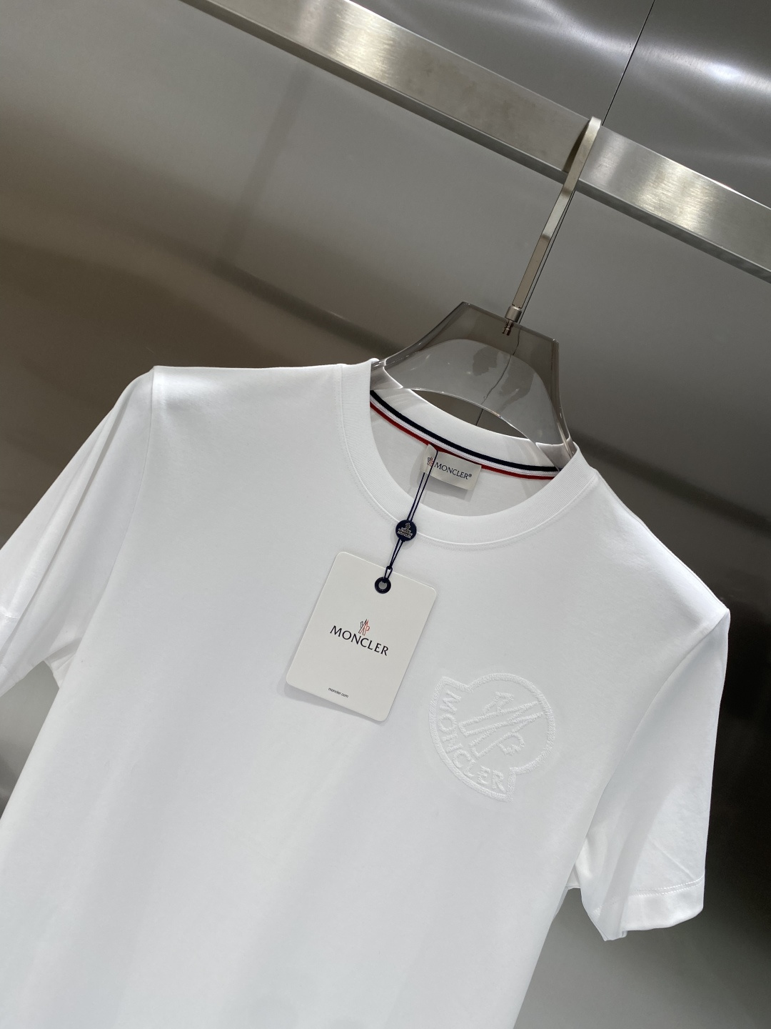 《𝙉𝙚𝙬🖤❤️蒙家》2026SS最新款春夏短袖T恤，丝光棉 帅气时尚，胸口顶级图案字母，简约百搭款。面料