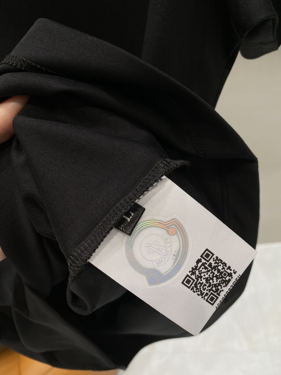 《𝙉𝙚𝙬🖤❤️蒙家》2026SS最新款春夏短袖T恤，丝光棉 帅气时尚，胸口顶级图案字母，简约百搭款。面料