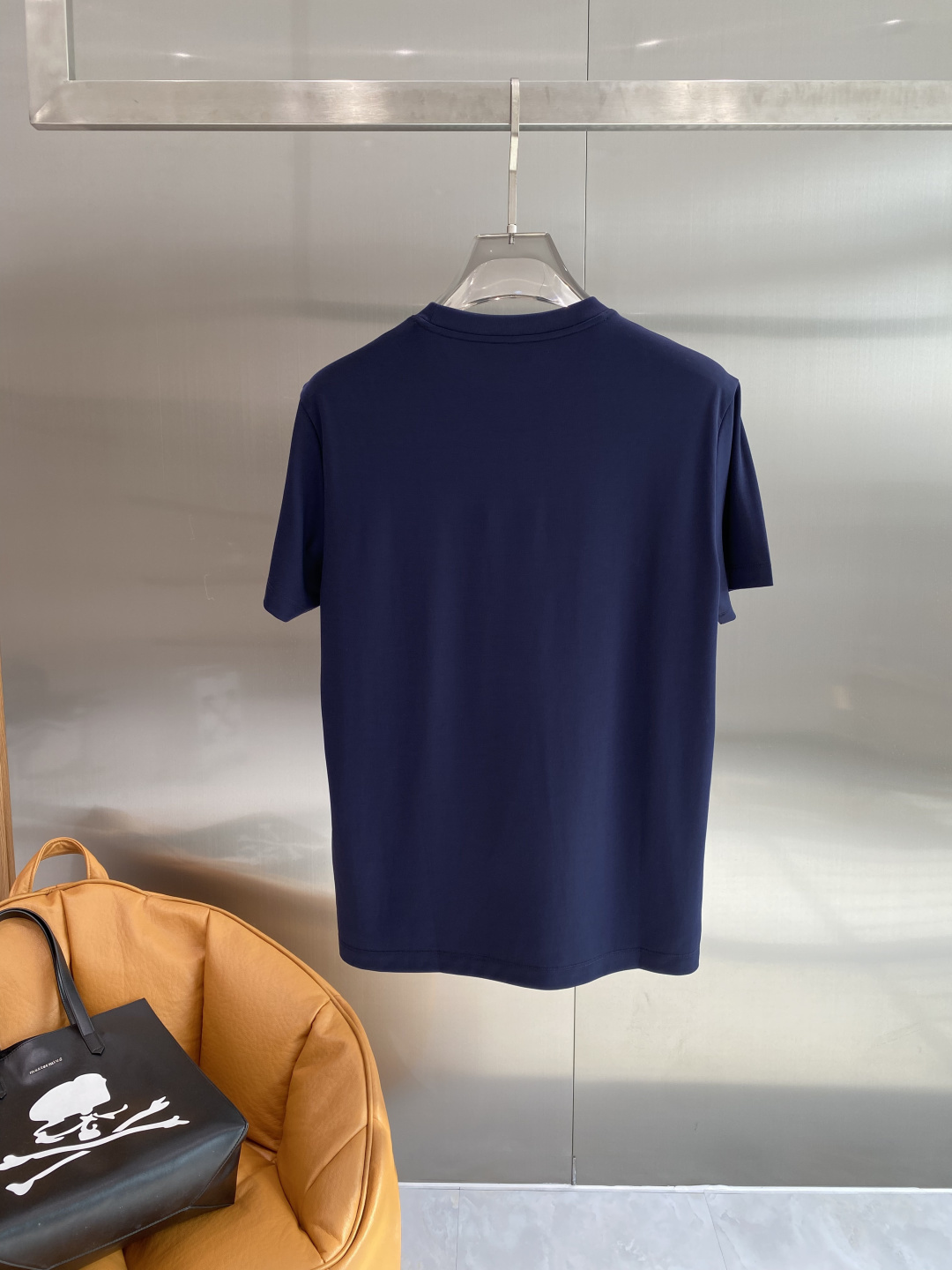 《𝙉𝙚𝙬🖤❤️蒙家》2026SS最新款春夏短袖T恤，丝光棉 帅气时尚，胸口顶级图案字母，简约百搭款。面料