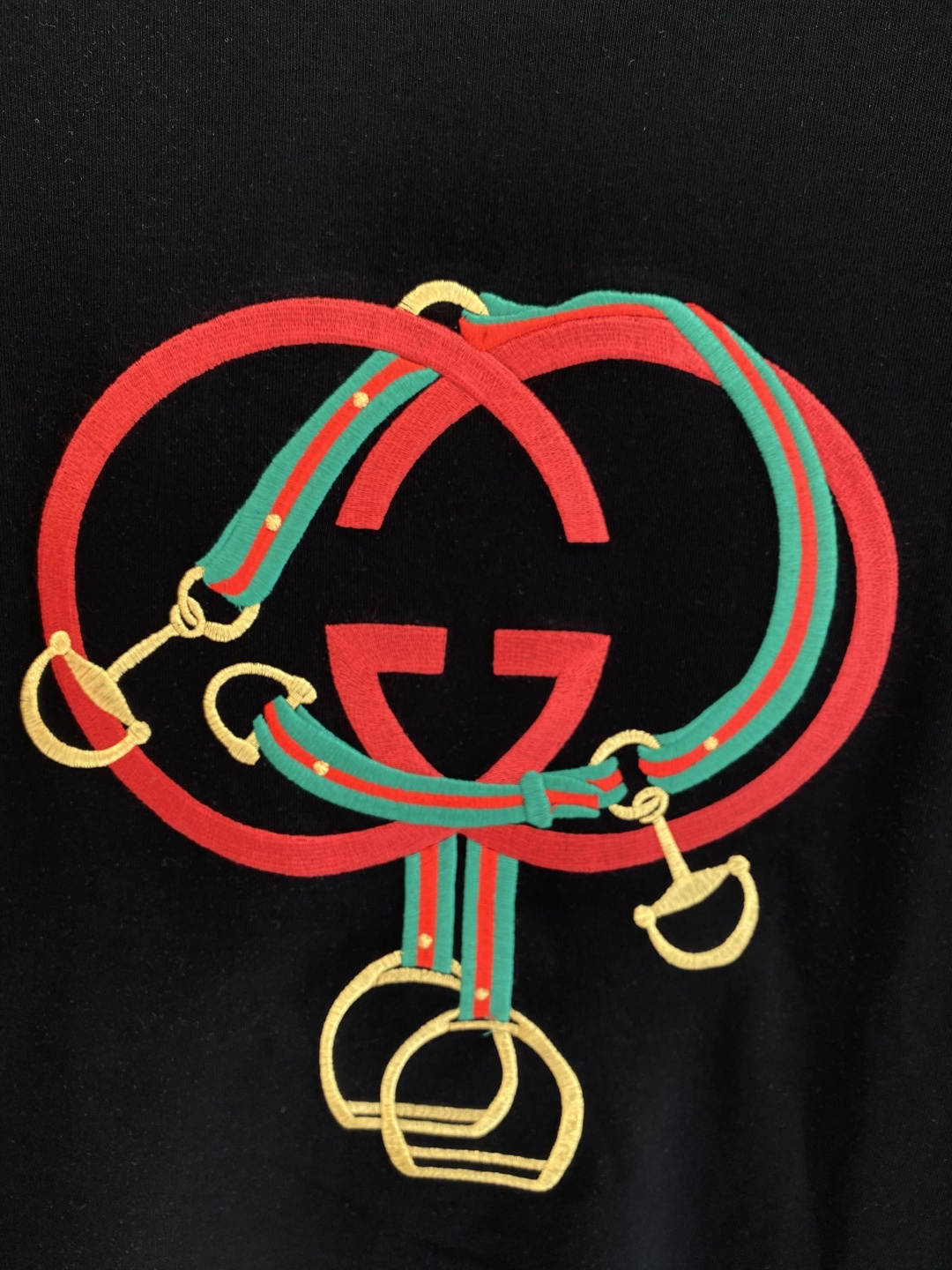 《𝙉𝙚𝙬🖤❤️古家》2026ss新工艺logo高品质纯棉质阔版圆领男士短袖T恤，新季新推系列将标识巧妙融