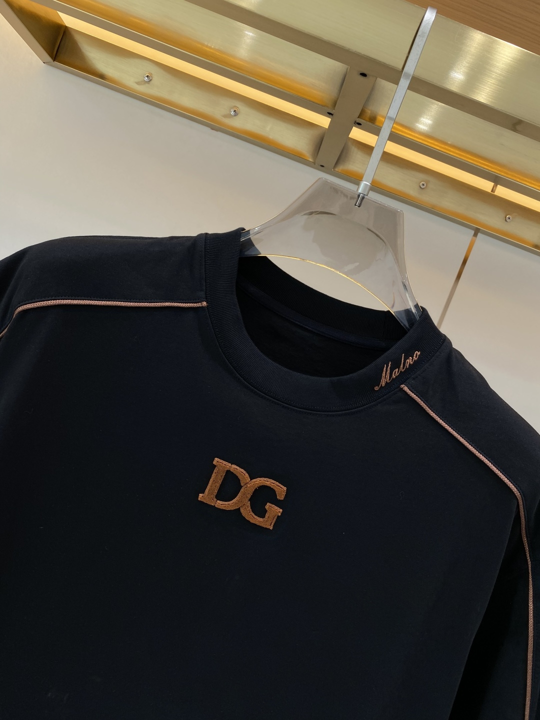 《𝙉𝙚𝙬🖤❤️DG家》2026ss新工艺logo高品质纯棉质阔版圆领男士短袖T恤，新季新推系列将标识巧妙