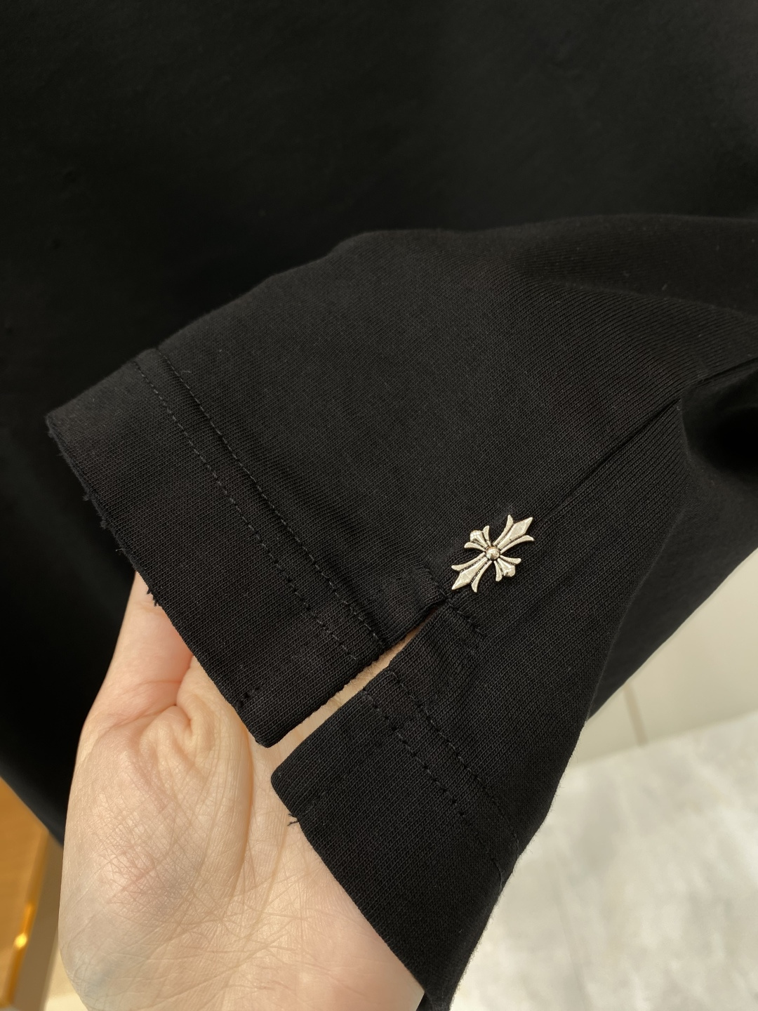 《𝙉𝙚𝙬🖤❤️克家》2026ss新工艺logo高品质纯棉质阔版圆领男士短袖T恤，新季新推系列将标识巧妙融