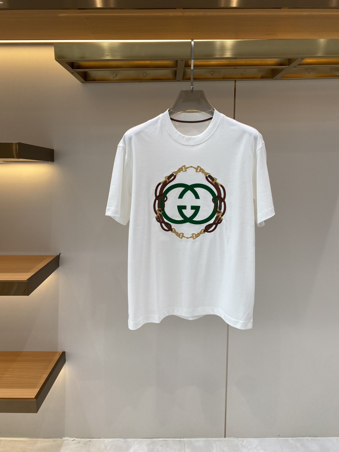 《𝙉𝙚𝙬🖤❤️古家》2026ss新工艺logo高品质纯棉质阔版圆领男士短袖T恤，新季新推系列将标识巧妙融