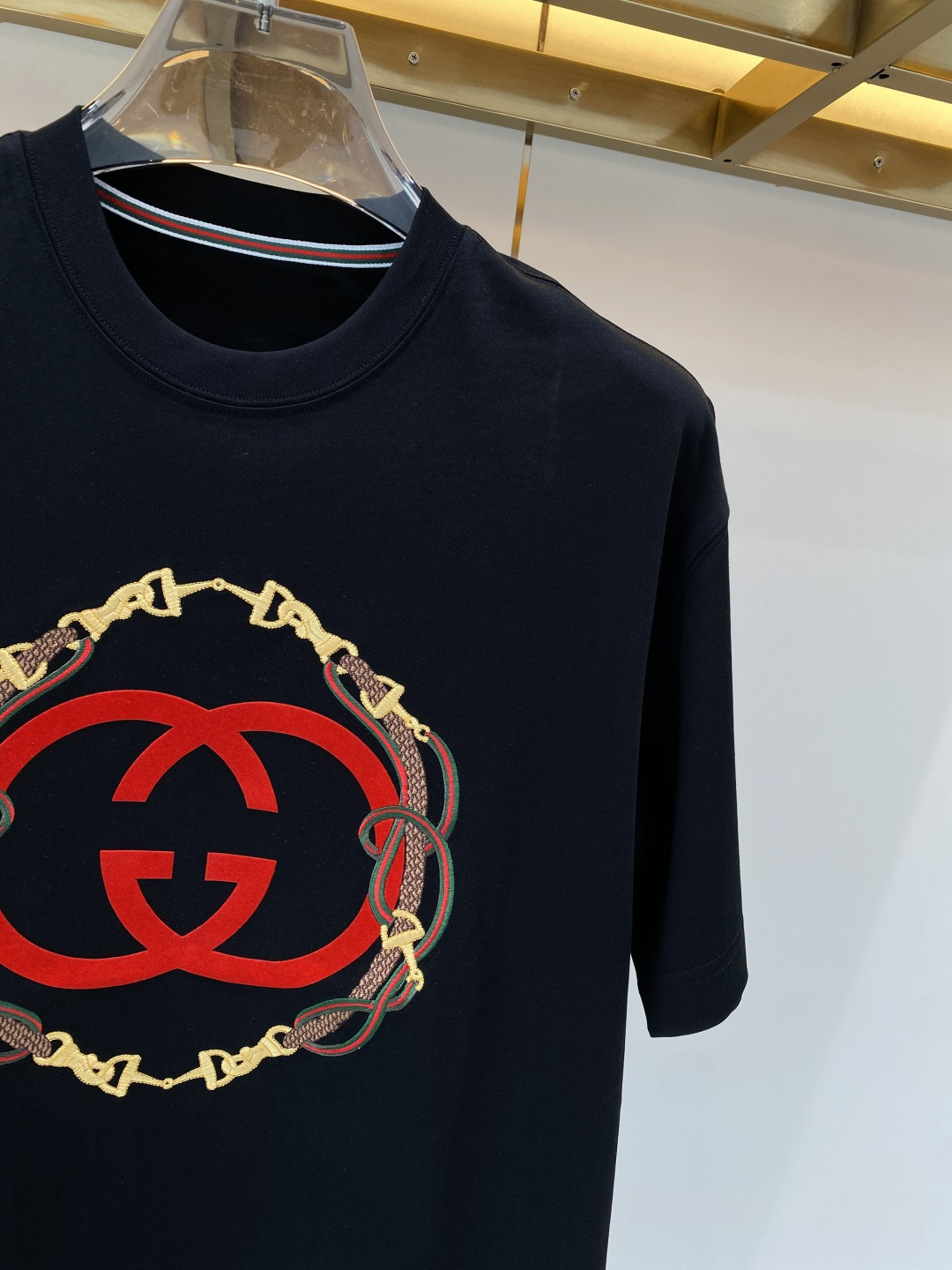《𝙉𝙚𝙬🖤❤️古家》2026ss新工艺logo高品质纯棉质阔版圆领男士短袖T恤，新季新推系列将标识巧妙融