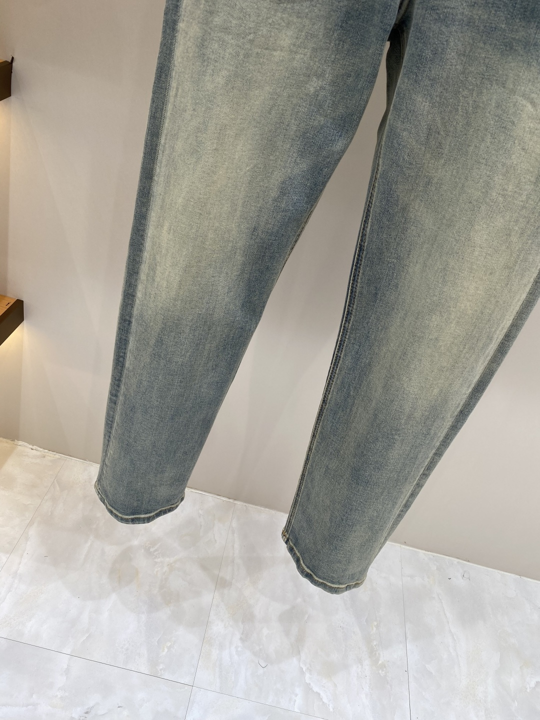 《𝙉𝙚𝙬🖤❤️Y3家》2026春款 牛仔 超级有范儿的一款牛仔裤，定制原版水洗牛仔面料，独特设计，顶级工