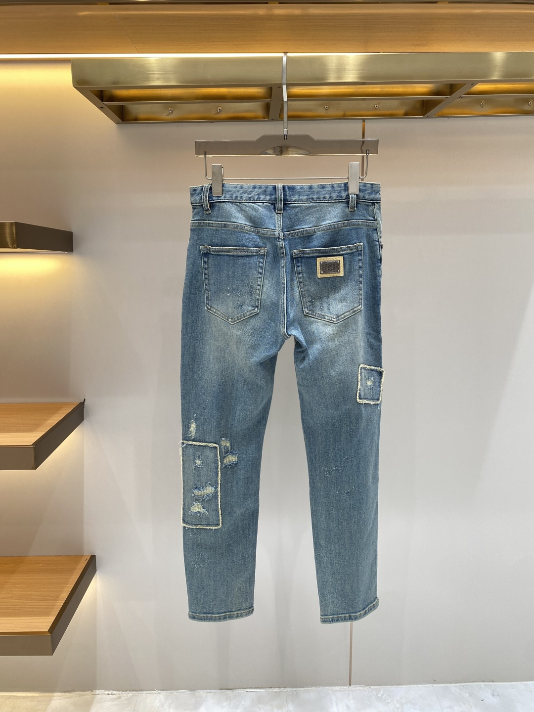 《𝙉𝙚𝙬🖤❤️DG家》2026春款 牛仔 超级有范儿的一款牛仔裤，定制原版水洗牛仔面料，独特设计，顶级工