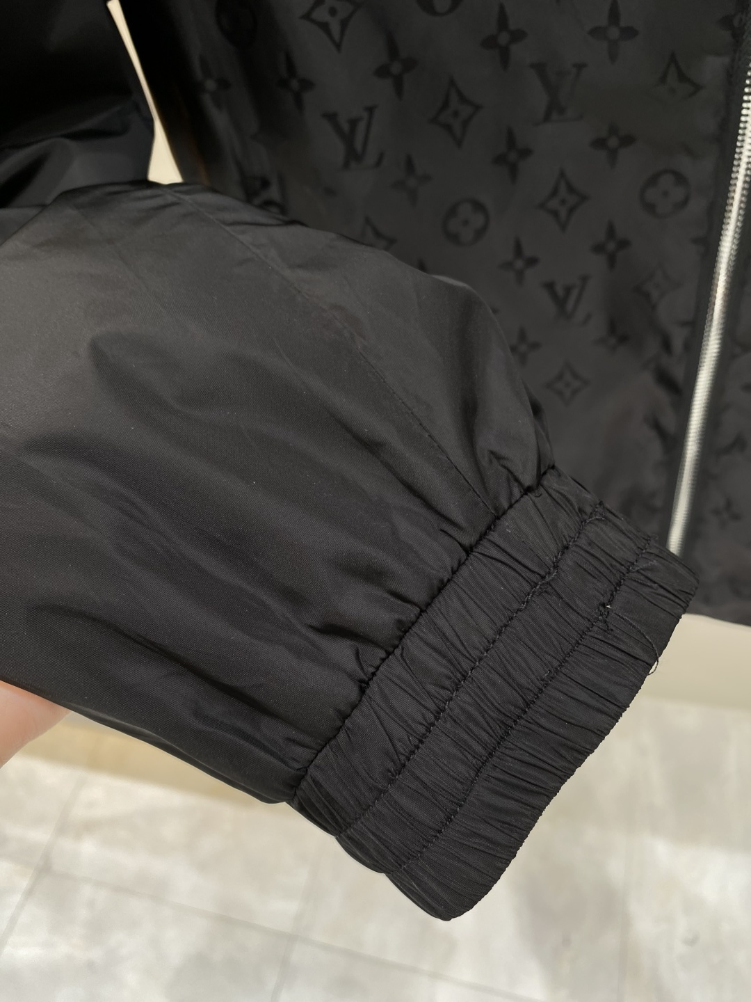 《𝙉𝙚𝙬🖤❤️驴家》2026ss早春新款发布 夹克外套，爆款穿上就是舒适自在又显瘦的存在，慵懒而随性，结