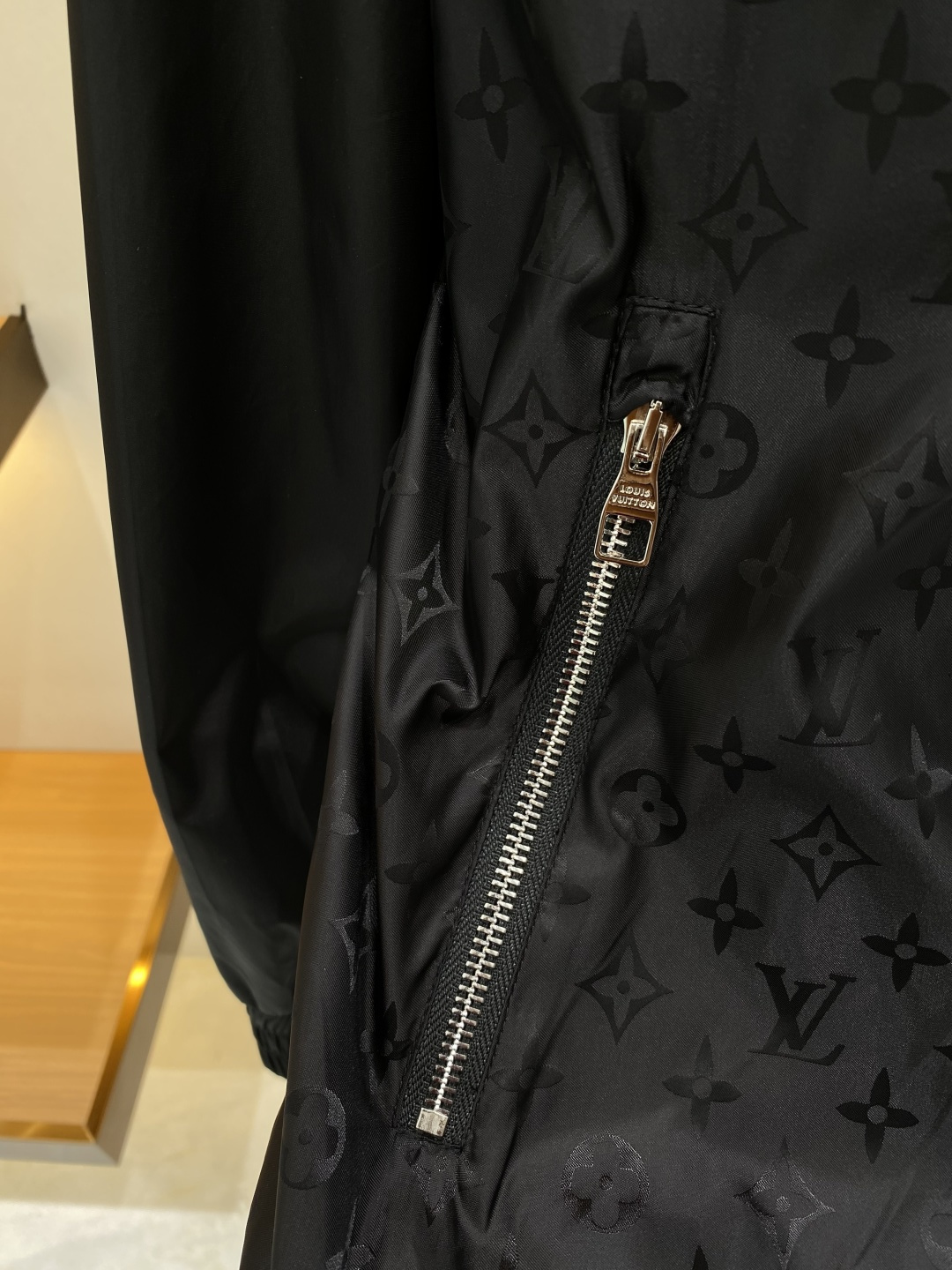 《𝙉𝙚𝙬🖤❤️驴家》2026ss早春新款发布 夹克外套，爆款穿上就是舒适自在又显瘦的存在，慵懒而随性，结