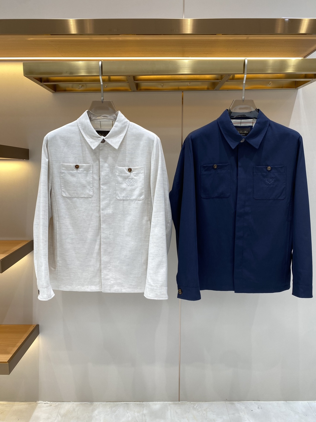 《𝙉𝙚𝙬🖤❤️loro Piana家》2026ss早春新款发布 夹克外套，爆款穿上就是舒适自在又显瘦的存