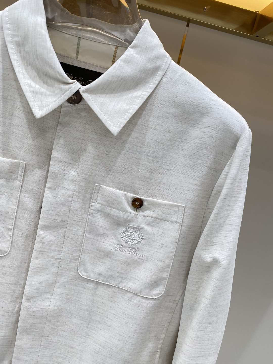 《𝙉𝙚𝙬🖤❤️loro Piana家》2026ss早春新款发布 夹克外套，爆款穿上就是舒适自在又显瘦的存