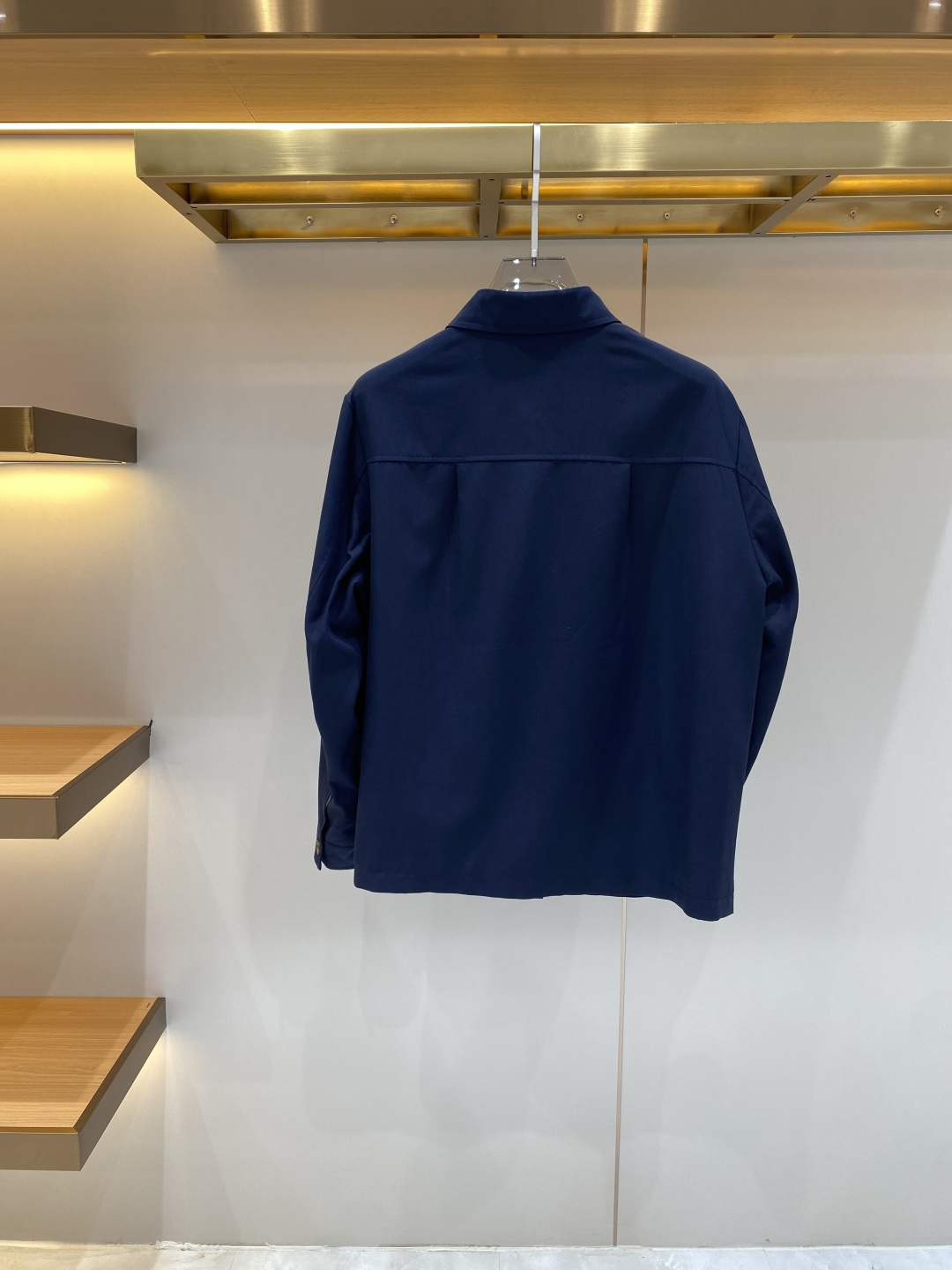 《𝙉𝙚𝙬🖤❤️loro Piana家》2026ss早春新款发布 夹克外套，爆款穿上就是舒适自在又显瘦的存