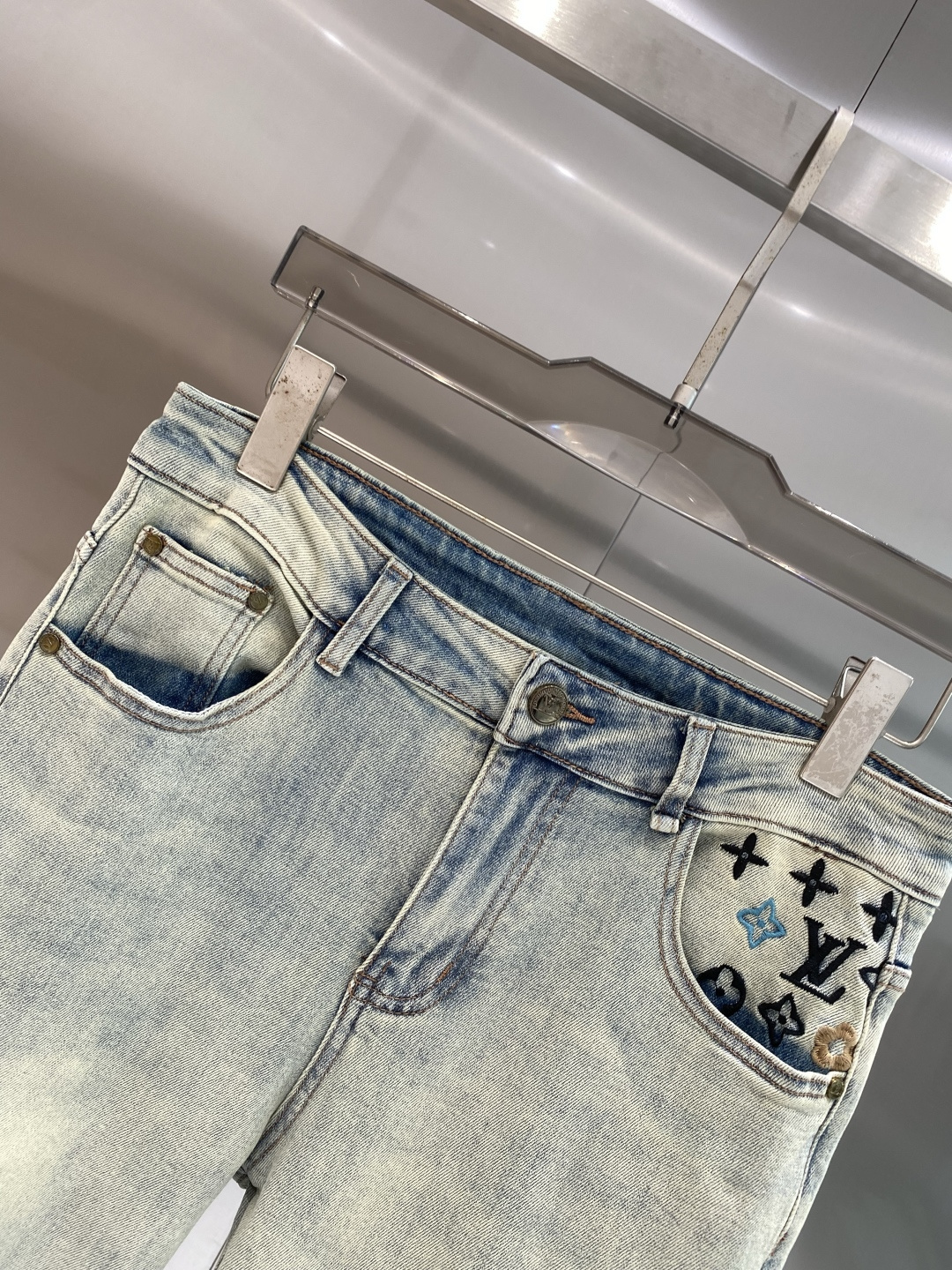 《𝙉𝙚𝙬🖤❤️驴家》2026最新品牛仔裤 专柜热销款 品味与价值共享 身穿着非常舒适 低调不失奢华 穿出