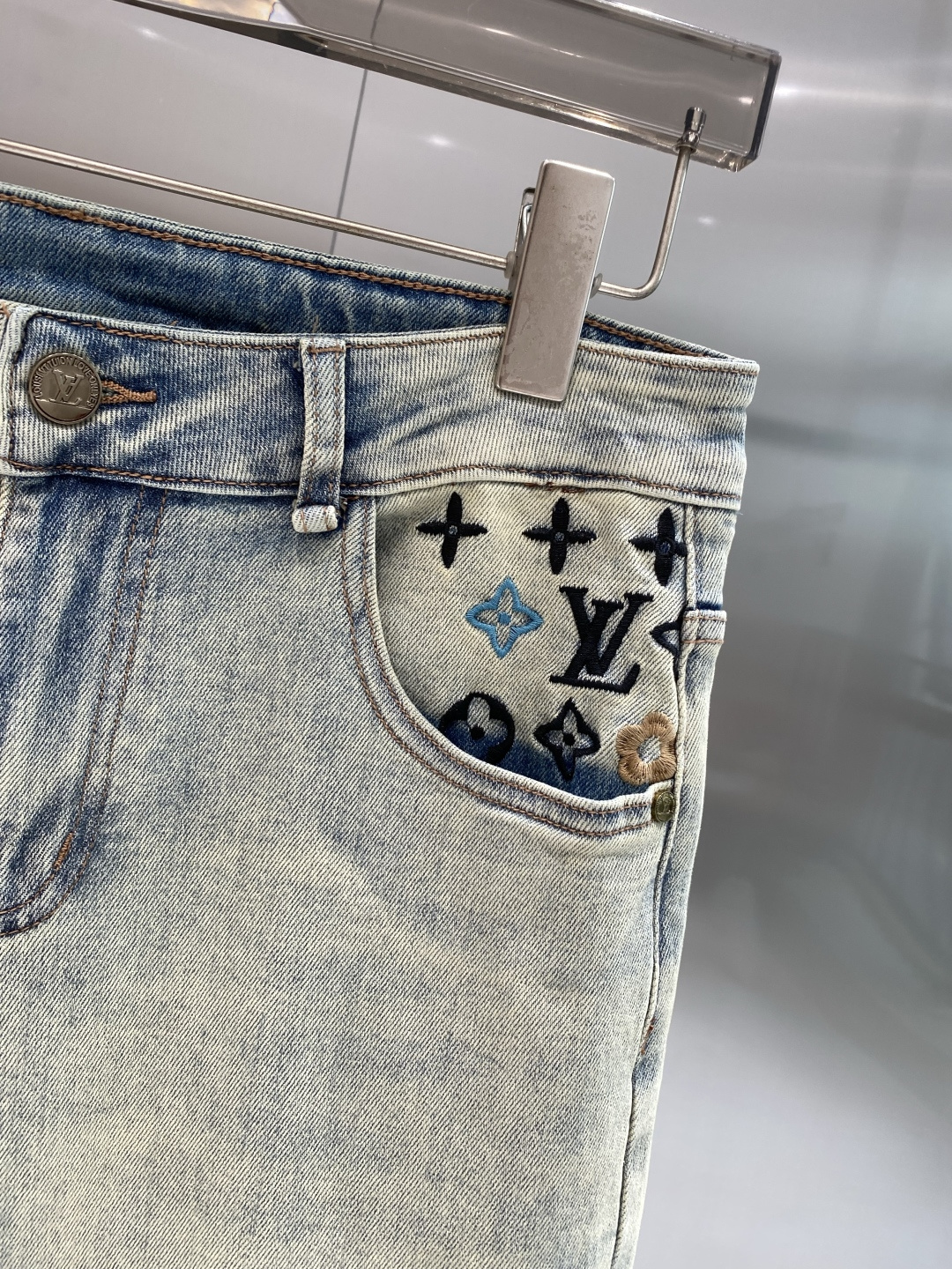 《𝙉𝙚𝙬🖤❤️驴家》2026最新品牛仔裤 专柜热销款 品味与价值共享 身穿着非常舒适 低调不失奢华 穿出