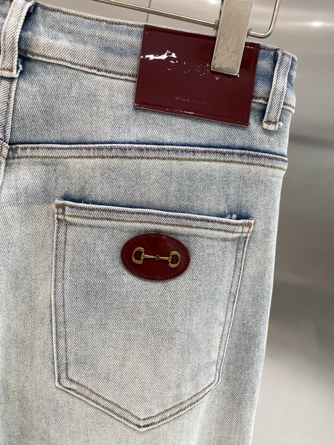 《𝙉𝙚𝙬🖤❤️古家》2026最新品牛仔裤 专柜热销款 品味与价值共享 身穿着非常舒适 低调不失奢华 穿出