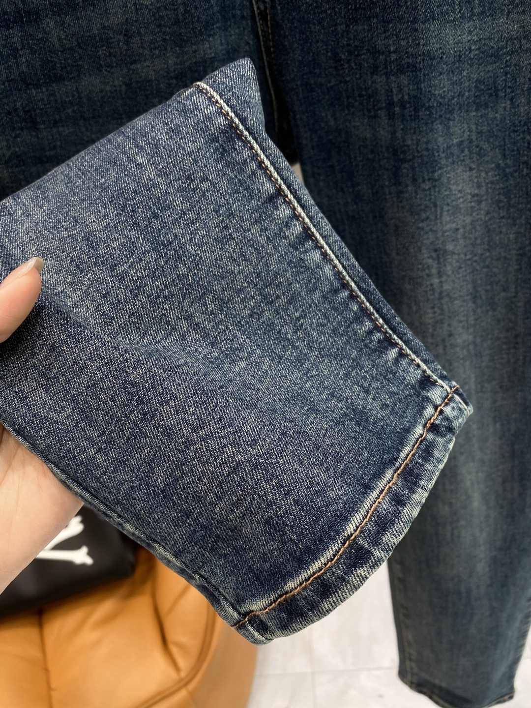 《𝙉𝙚𝙬🖤❤️TB家》2026最新品牛仔裤 专柜热销款 品味与价值共享 身穿着非常舒适 低调不失奢华 穿