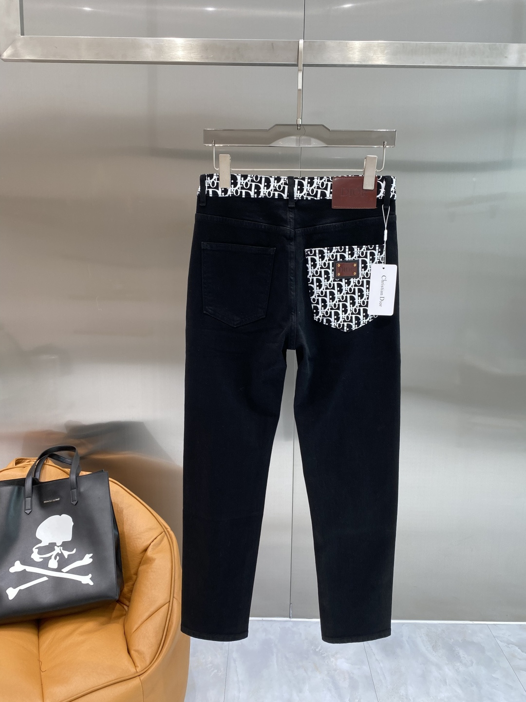 《𝙉𝙚𝙬🖤❤️迪家》2026最新品牛仔裤 专柜热销款 品味与价值共享 身穿着非常舒适 低调不失奢华 穿出