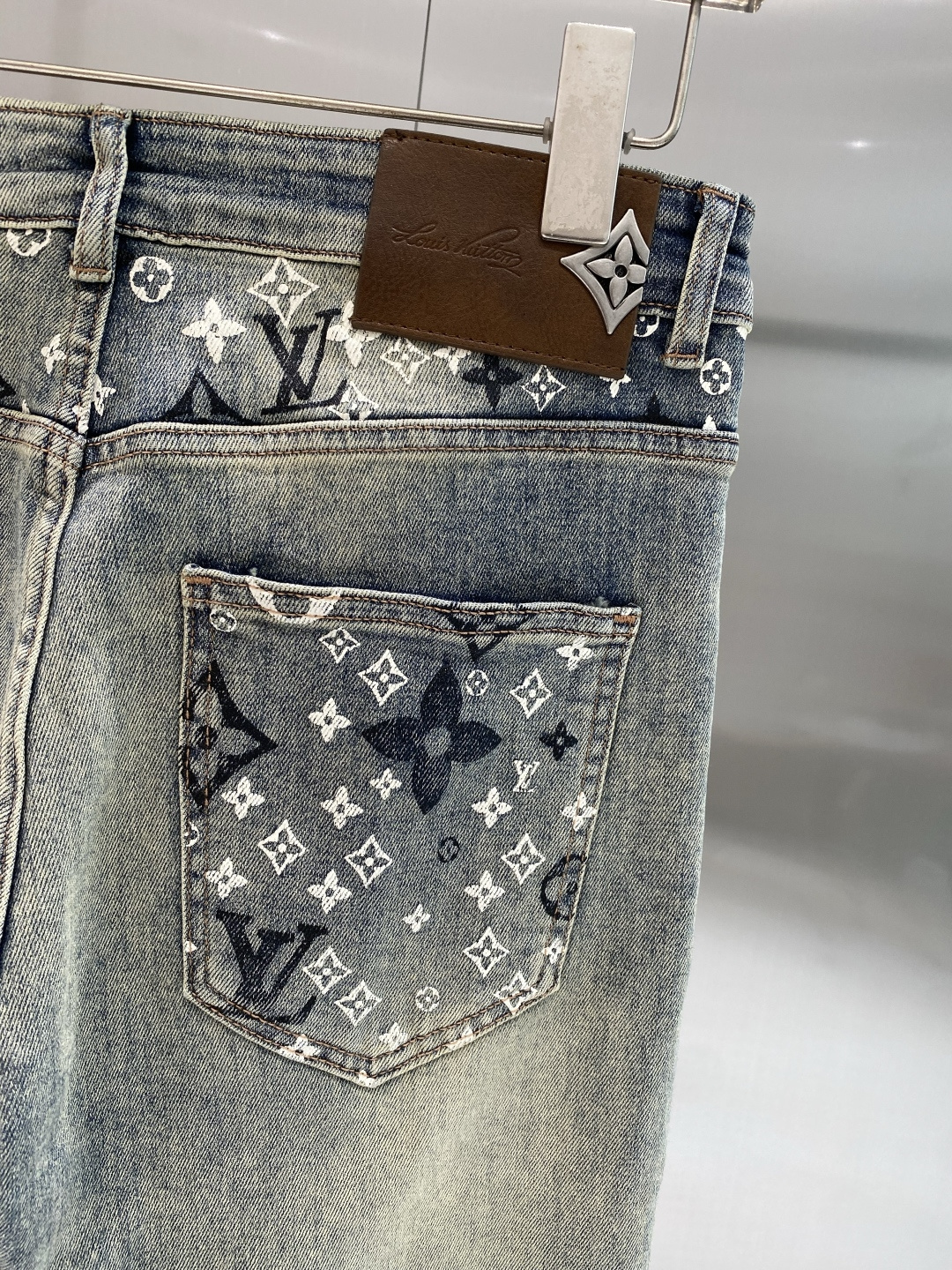 《𝙉𝙚𝙬🖤❤️驴家》2026最新品牛仔裤 专柜热销款 品味与价值共享 身穿着非常舒适 低调不失奢华 穿出