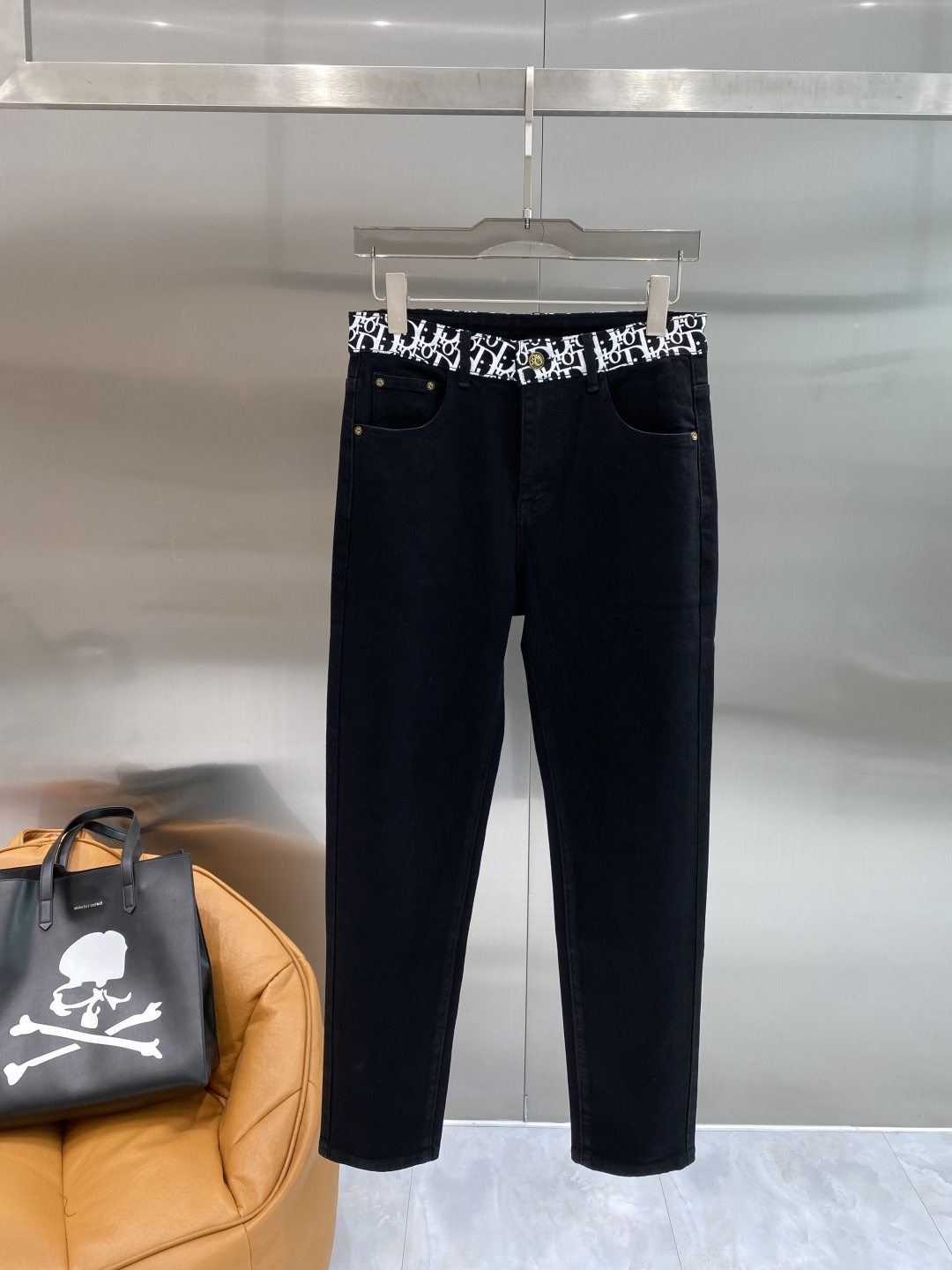 《𝙉𝙚𝙬🖤❤️迪家》2026最新品牛仔裤 专柜热销款 品味与价值共享 身穿着非常舒适 低调不失奢华 穿出