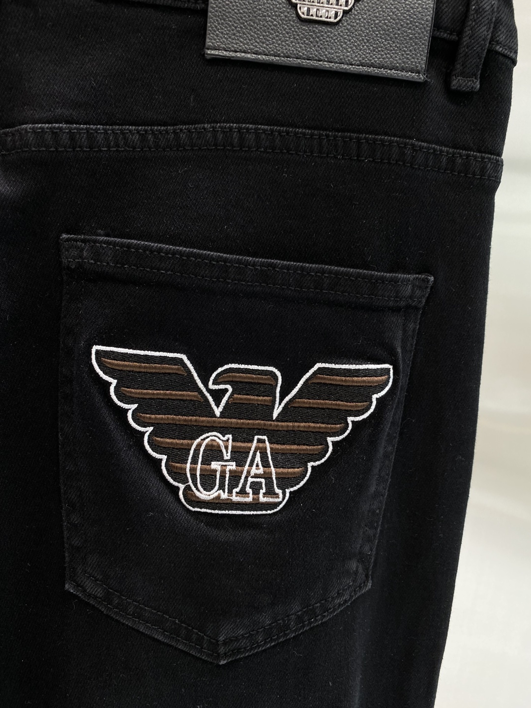 《𝙉𝙚𝙬🖤❤️阿玛家》2026最新品牛仔裤 专柜热销款 品味与价值共享 身穿着非常舒适 低调不失奢华 穿