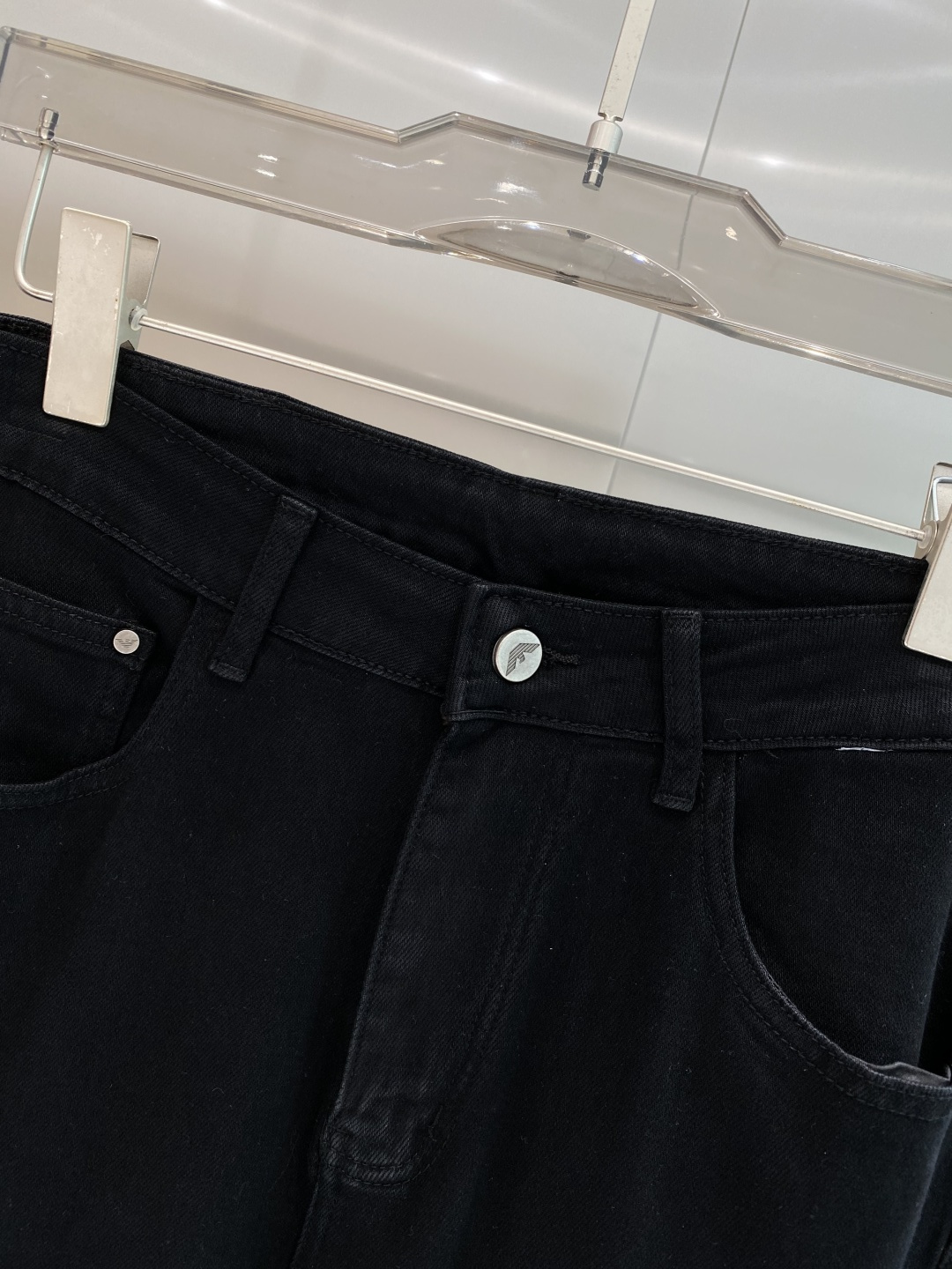 《𝙉𝙚𝙬🖤❤️阿玛家》2026最新品牛仔裤 专柜热销款 品味与价值共享 身穿着非常舒适 低调不失奢华 穿