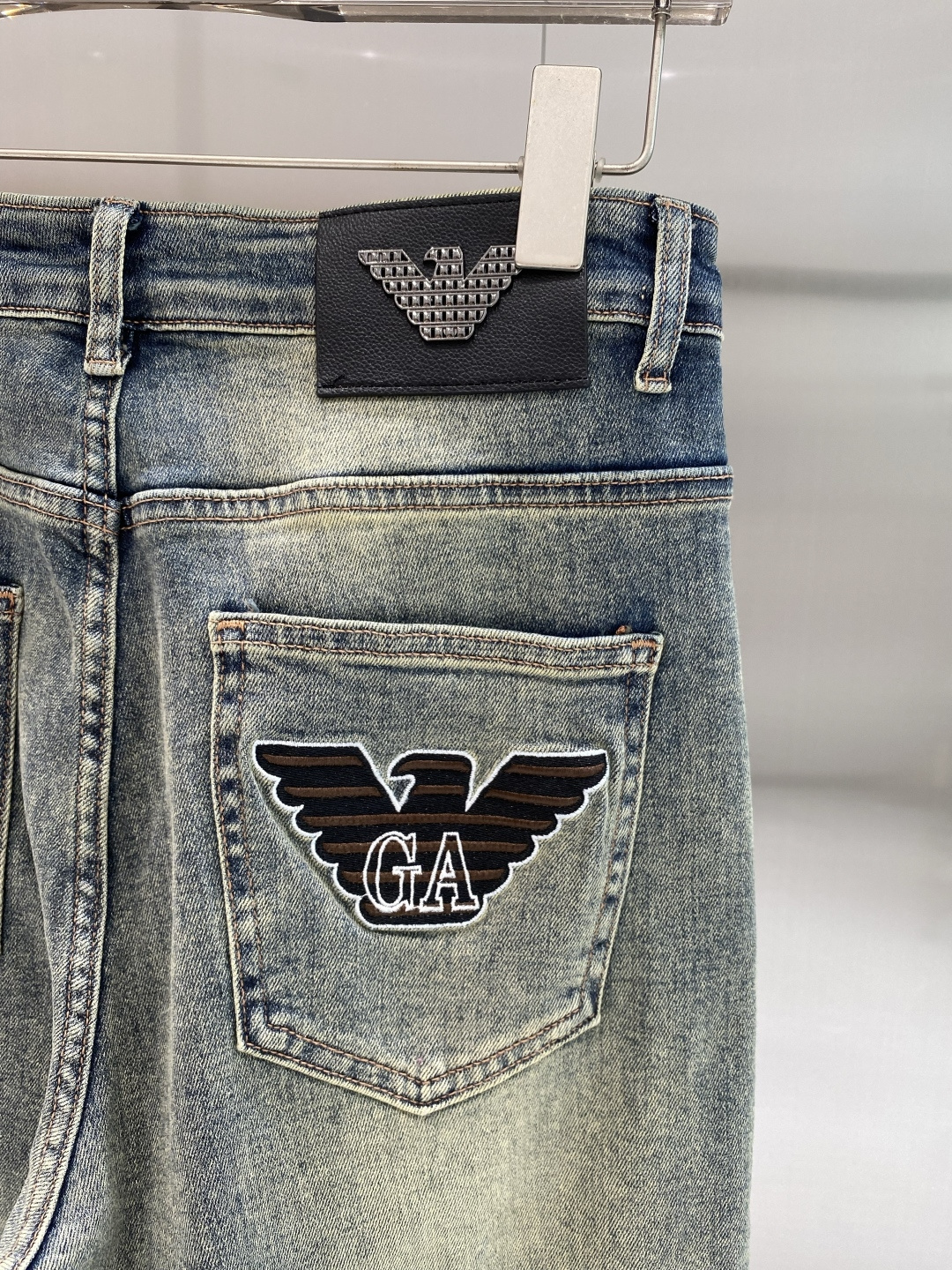 《𝙉𝙚𝙬🖤❤️阿玛家》2026最新品牛仔裤 专柜热销款 品味与价值共享 身穿着非常舒适 低调不失奢华 穿