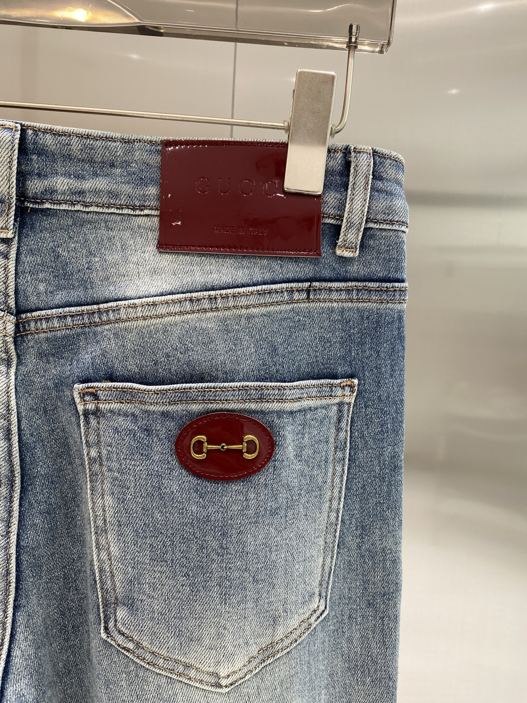 《𝙉𝙚𝙬🖤❤️古家》2026最新品牛仔裤 专柜热销款 品味与价值共享 身穿着非常舒适 低调不失奢华 穿出