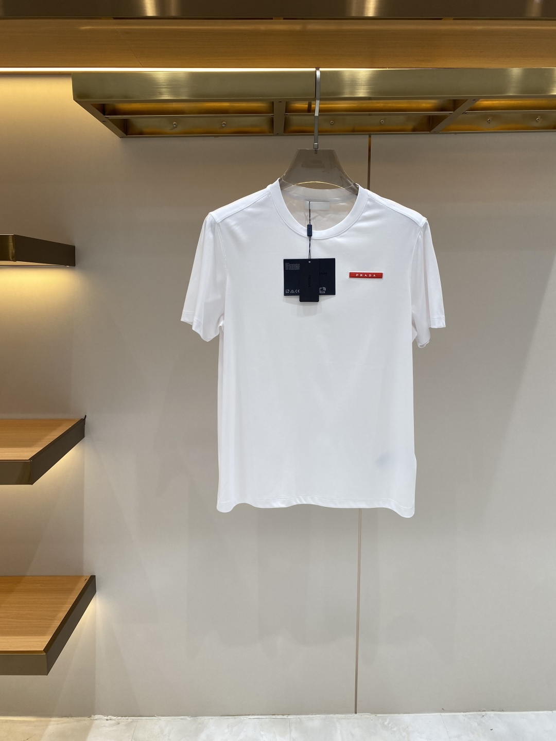 《𝙉𝙚𝙬🖤❤️普家》2026SS最新款春夏短袖T恤，丝光棉 帅气时尚，胸口顶级图案字母，简约百搭款。面料