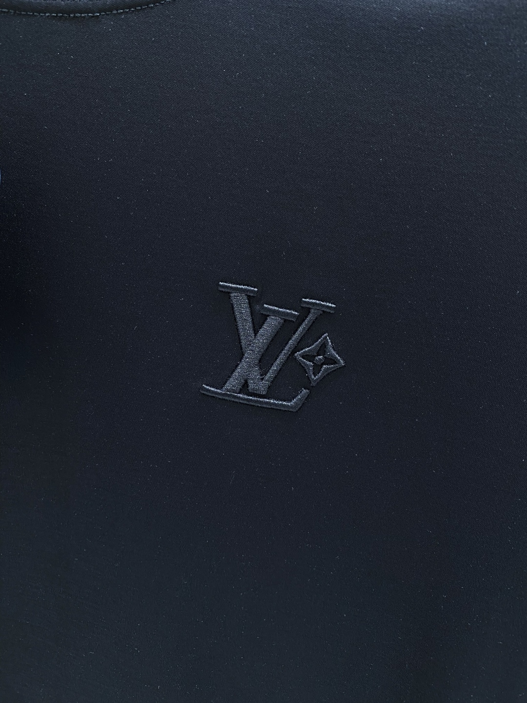 《𝙉𝙚𝙬🖤❤️驴家》2026SS最新款春夏短袖T恤，丝光棉 帅气时尚，胸口顶级图案字母，简约百搭款。面料