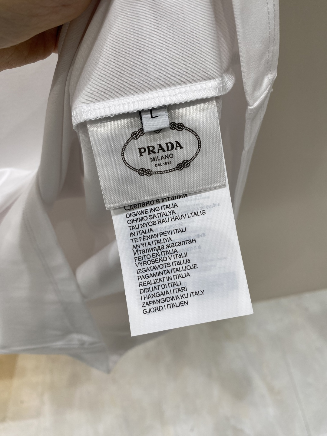 《𝙉𝙚𝙬🖤❤️普家》2026SS最新款春夏短袖T恤，丝光棉 帅气时尚，胸口顶级图案字母，简约百搭款。面料