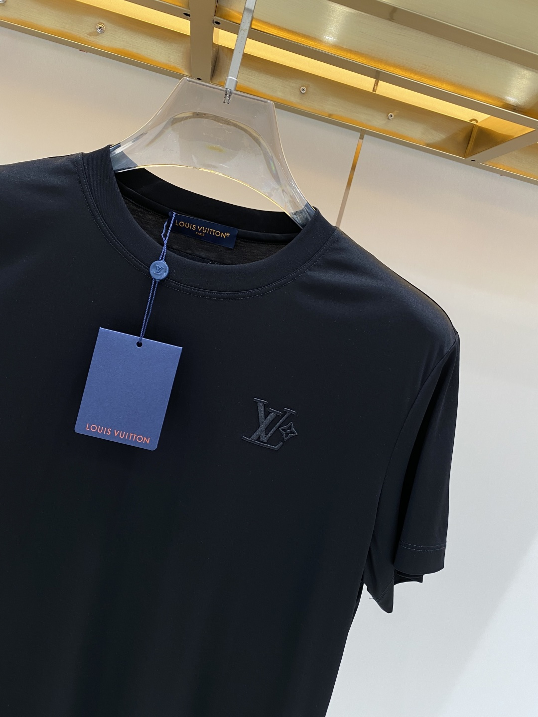 《𝙉𝙚𝙬🖤❤️驴家》2026SS最新款春夏短袖T恤，丝光棉 帅气时尚，胸口顶级图案字母，简约百搭款。面料