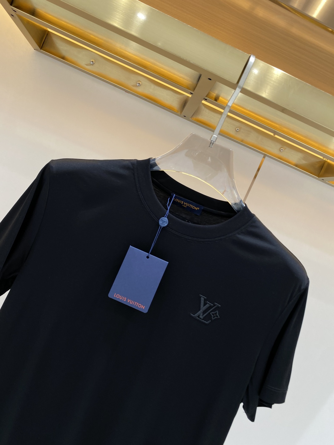 《𝙉𝙚𝙬🖤❤️驴家》2026SS最新款春夏短袖T恤，丝光棉 帅气时尚，胸口顶级图案字母，简约百搭款。面料