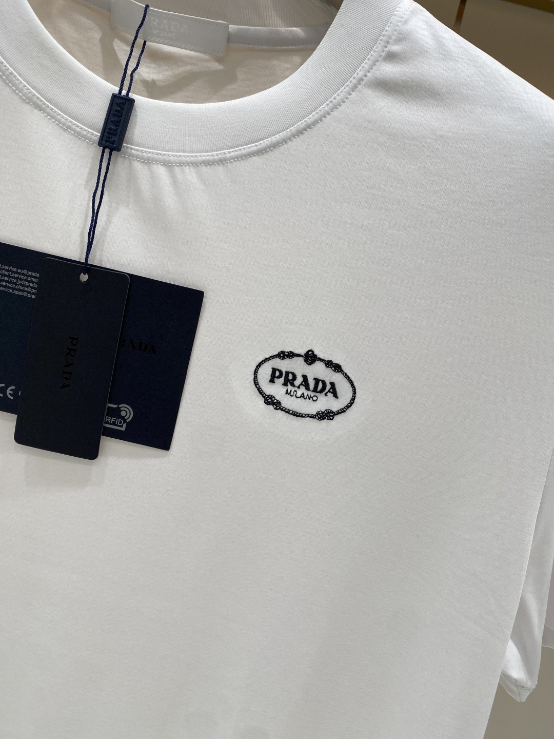 《𝙉𝙚𝙬🖤❤️普家》2026SS最新款春夏短袖T恤，丝光棉 帅气时尚，胸口顶级图案字母，简约百搭款。面料