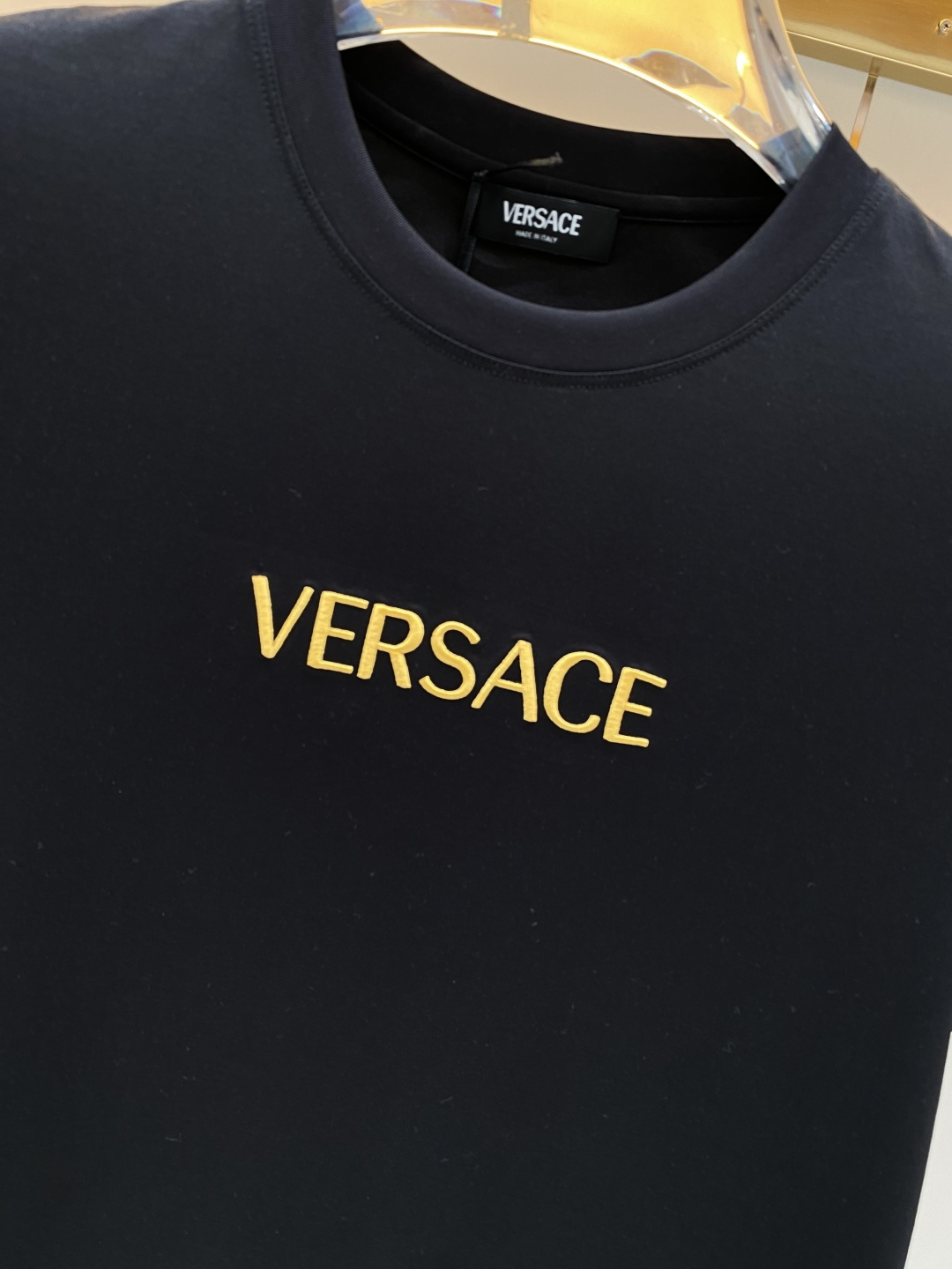 《𝙉𝙚𝙬🖤❤️范家》2026SS最新款春夏短袖T恤，丝光棉 帅气时尚，胸口顶级图案字母，简约百搭款。面料