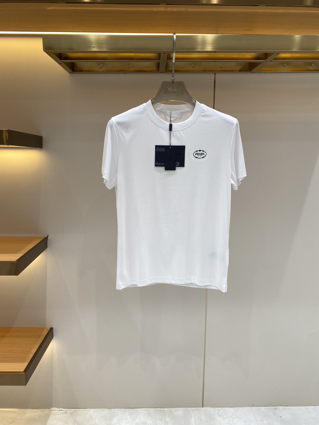 《𝙉𝙚𝙬🖤❤️普家》2026SS最新款春夏短袖T恤，丝光棉 帅气时尚，胸口顶级图案字母，简约百搭款。面料