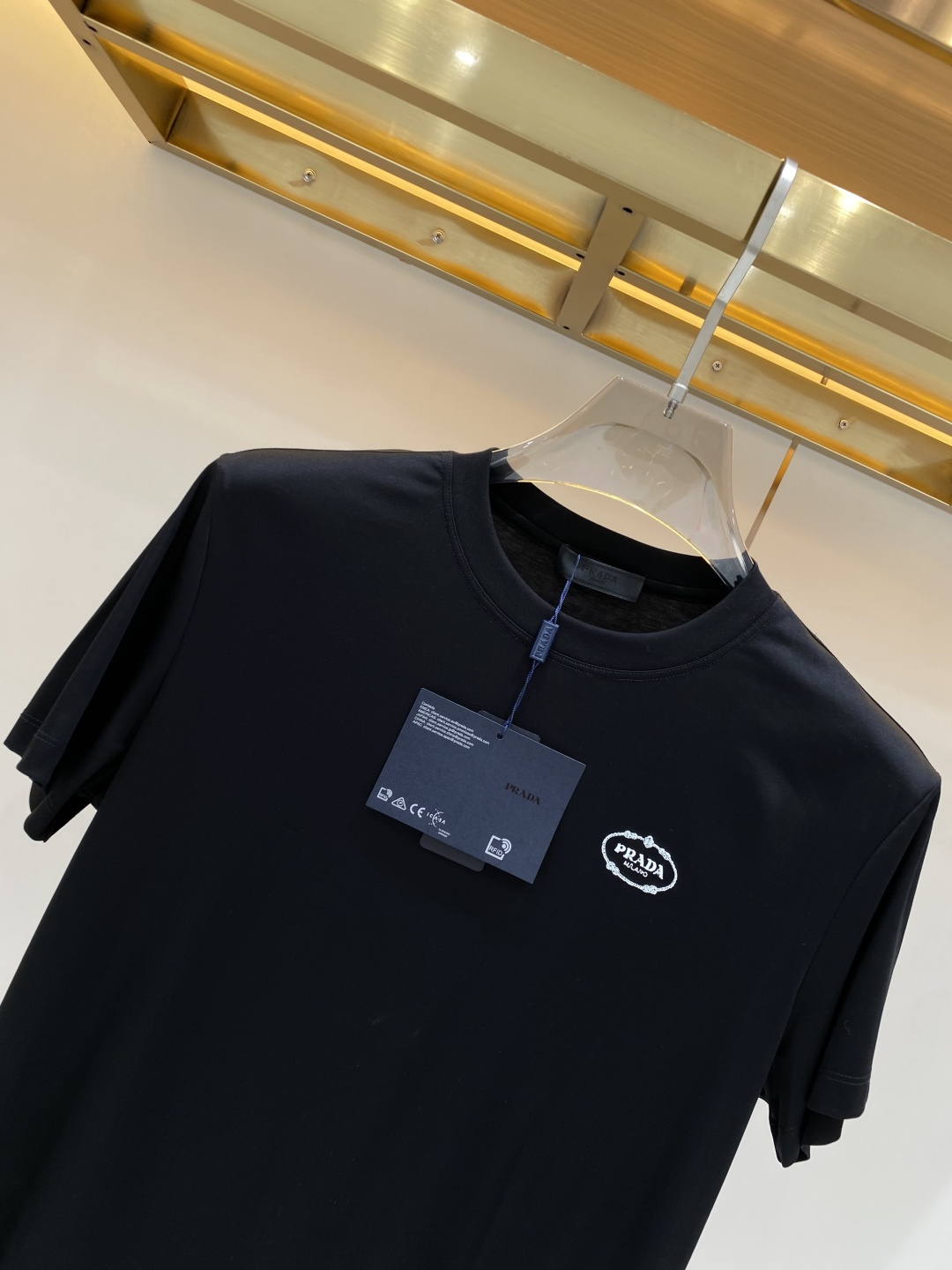 《𝙉𝙚𝙬🖤❤️普家》2026SS最新款春夏短袖T恤，丝光棉 帅气时尚，胸口顶级图案字母，简约百搭款。面料