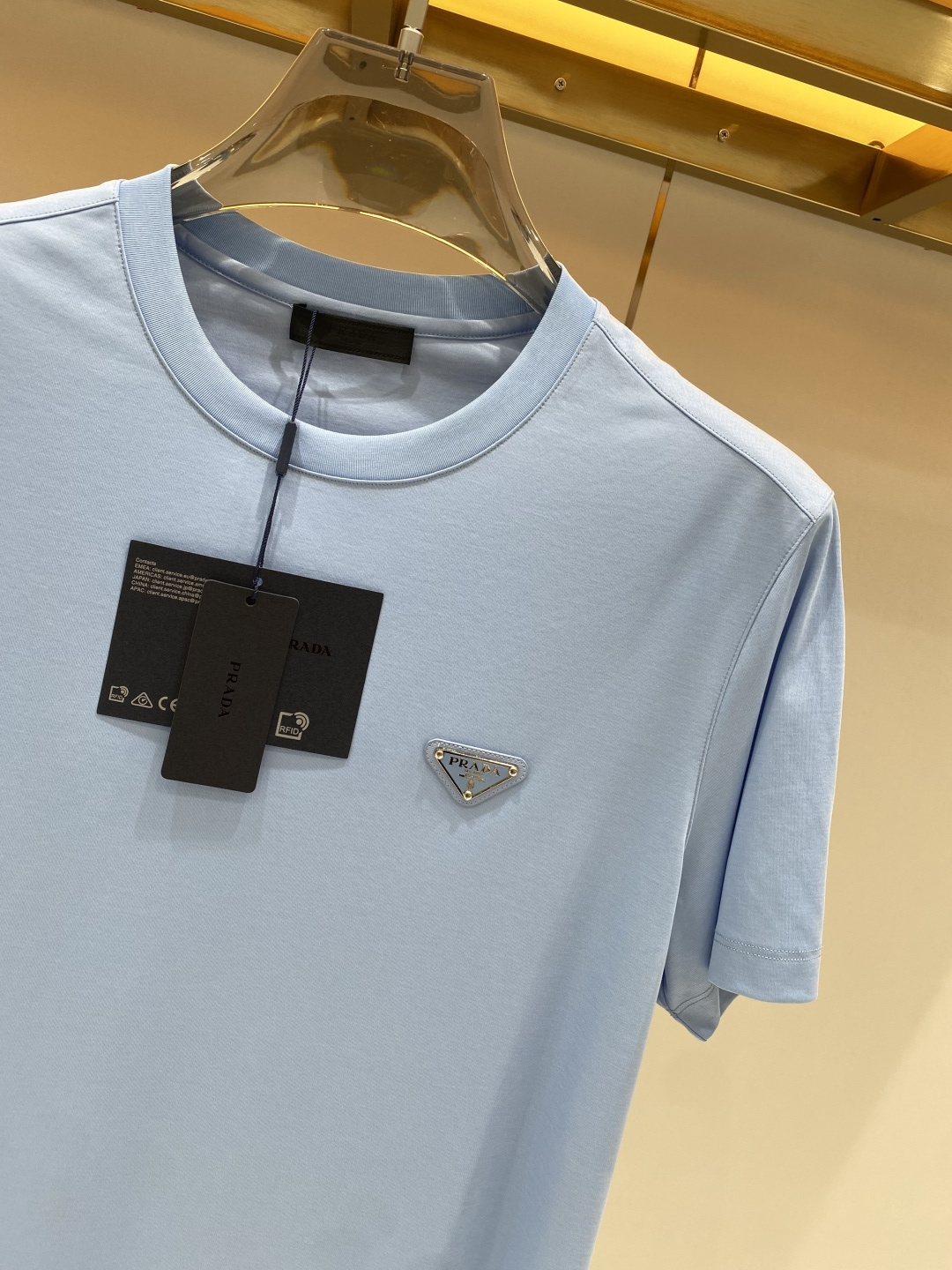 《𝙉𝙚𝙬🖤❤️普家》2026SS最新款春夏短袖T恤，丝光棉 帅气时尚，胸口顶级图案字母，简约百搭款。面料