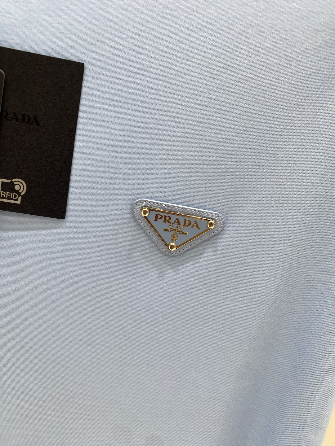 《𝙉𝙚𝙬🖤❤️普家》2026SS最新款春夏短袖T恤，丝光棉 帅气时尚，胸口顶级图案字母，简约百搭款。面料