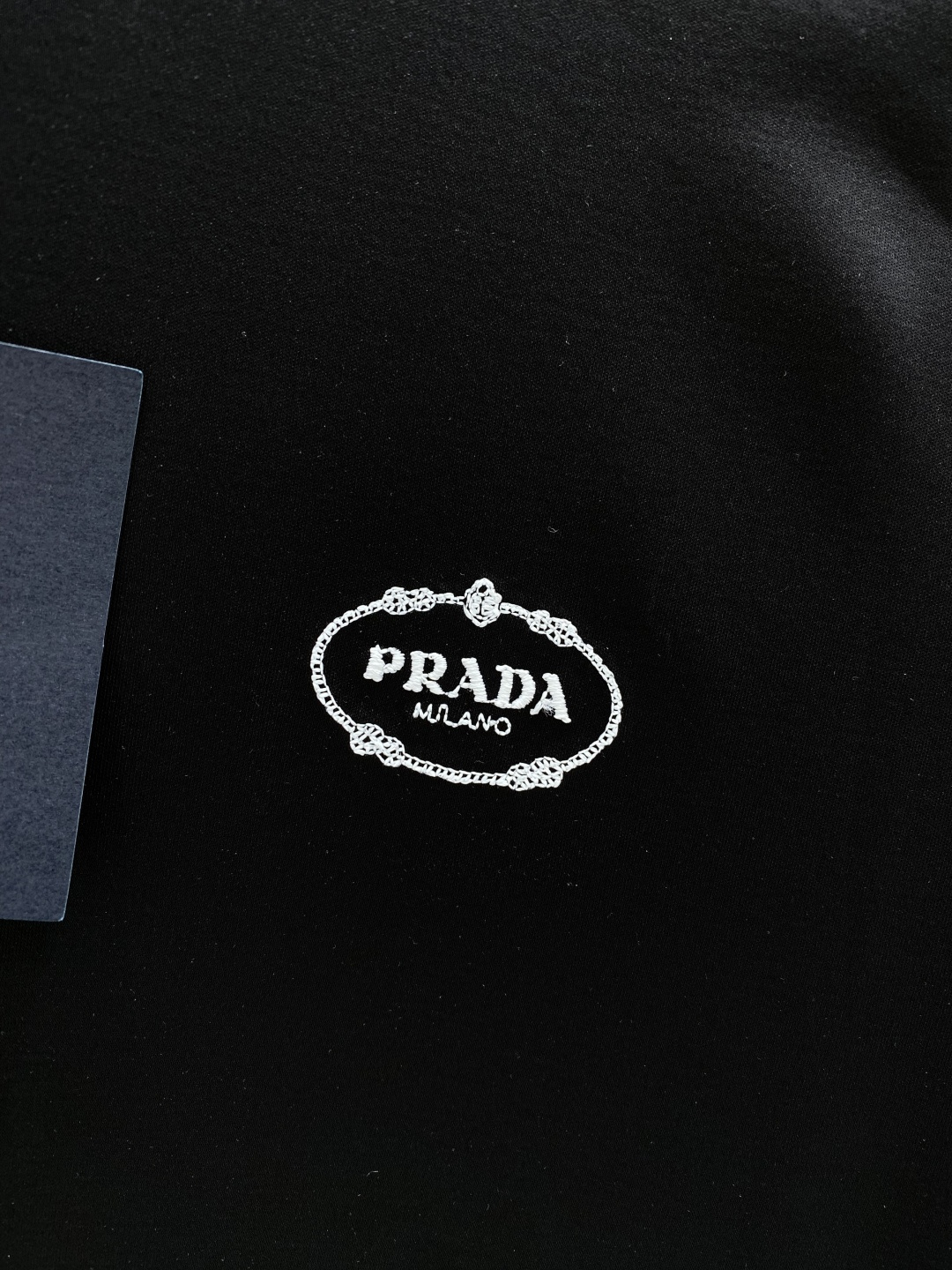 《𝙉𝙚𝙬🖤❤️普家》2026SS最新款春夏短袖T恤，丝光棉 帅气时尚，胸口顶级图案字母，简约百搭款。面料