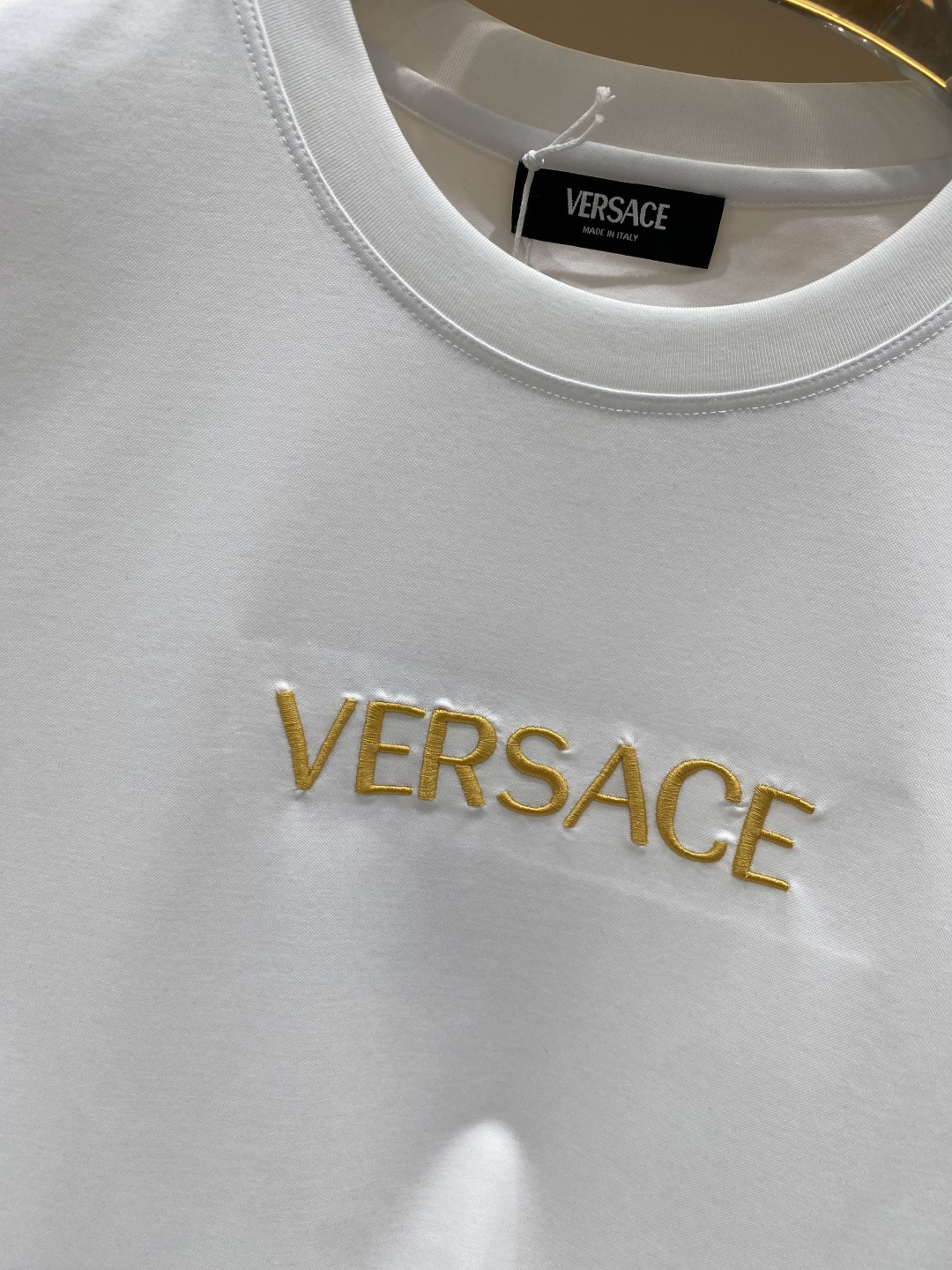 《𝙉𝙚𝙬🖤❤️范家》2026SS最新款春夏短袖T恤，丝光棉 帅气时尚，胸口顶级图案字母，简约百搭款。面料