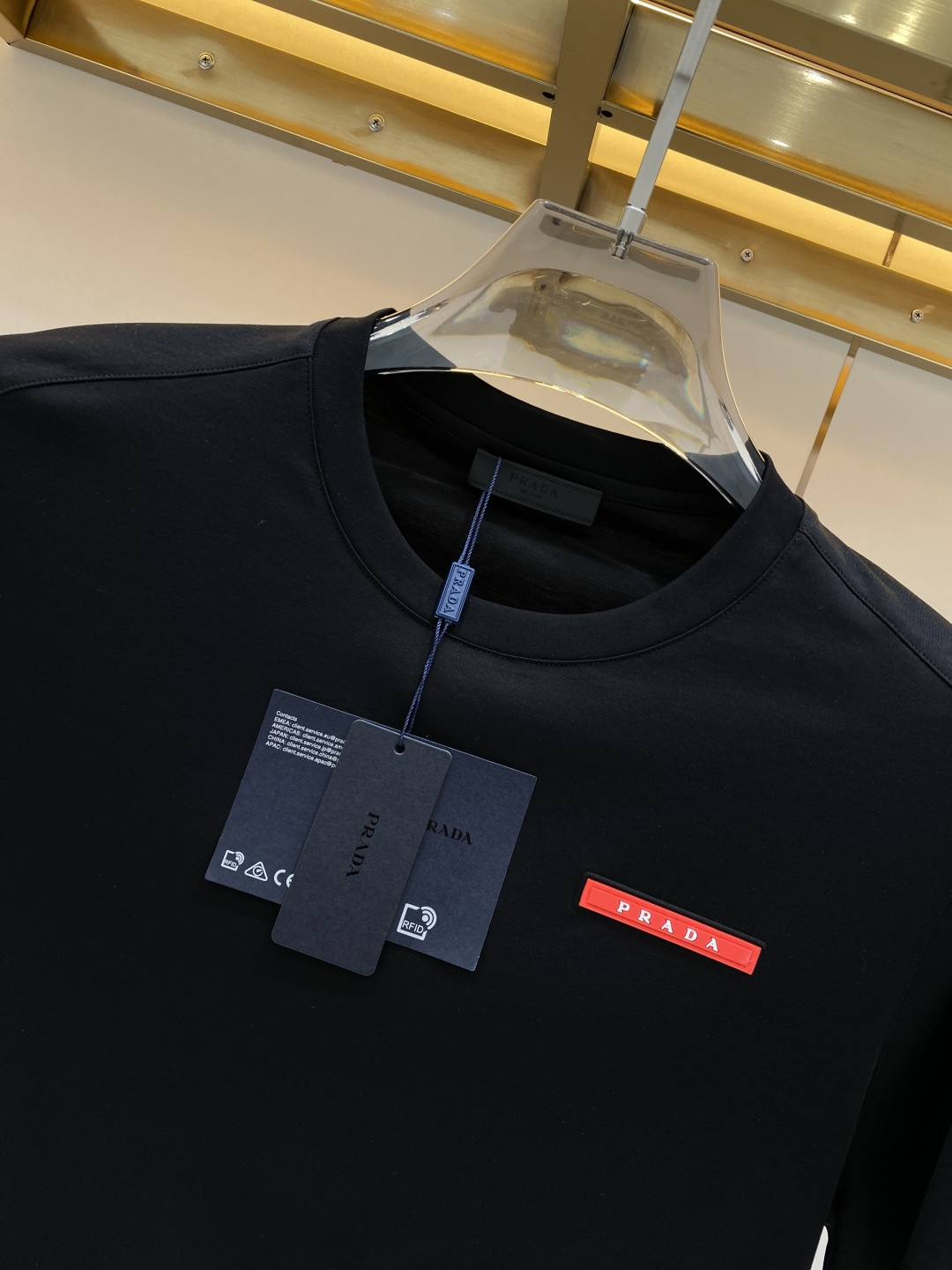 《𝙉𝙚𝙬🖤❤️普家》2026SS最新款春夏短袖T恤，丝光棉 帅气时尚，胸口顶级图案字母，简约百搭款。面料