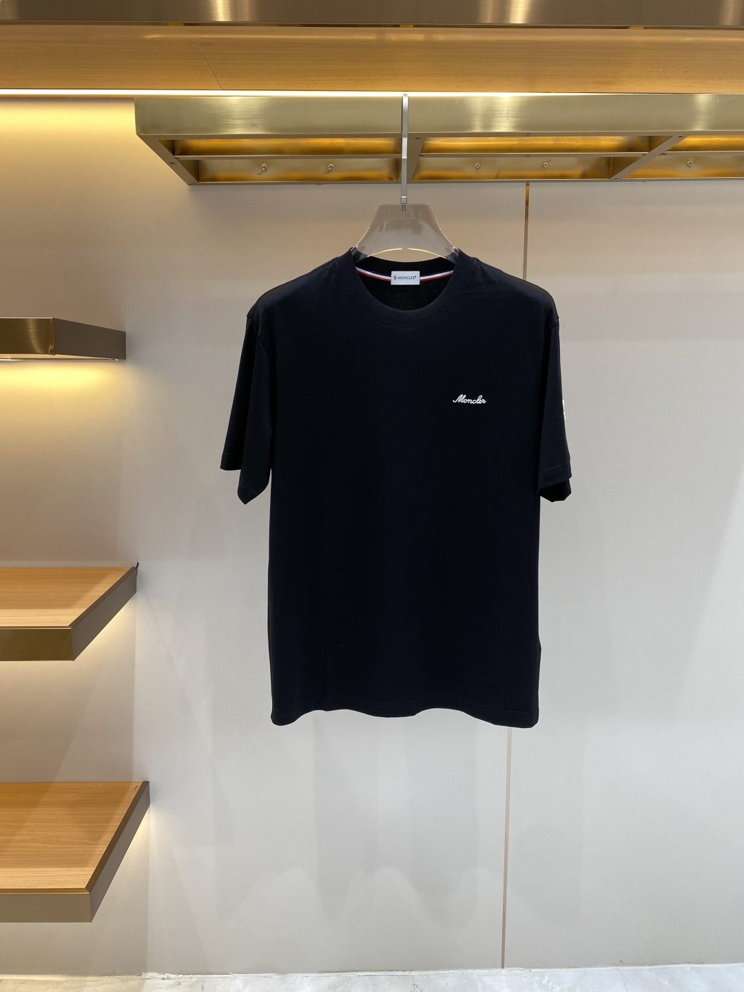 《𝙉𝙚𝙬🖤❤️蒙家》2026新款首发专柜最新款短袖圆领T恤 高端订制 设计前卫时尚！logo工艺设计 高
