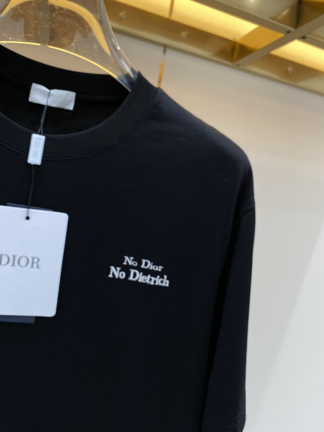 《𝙉𝙚𝙬🖤❤️迪家》2026新款首发专柜最新款短袖圆领T恤 高端订制 设计前卫时尚！logo工艺设计 高