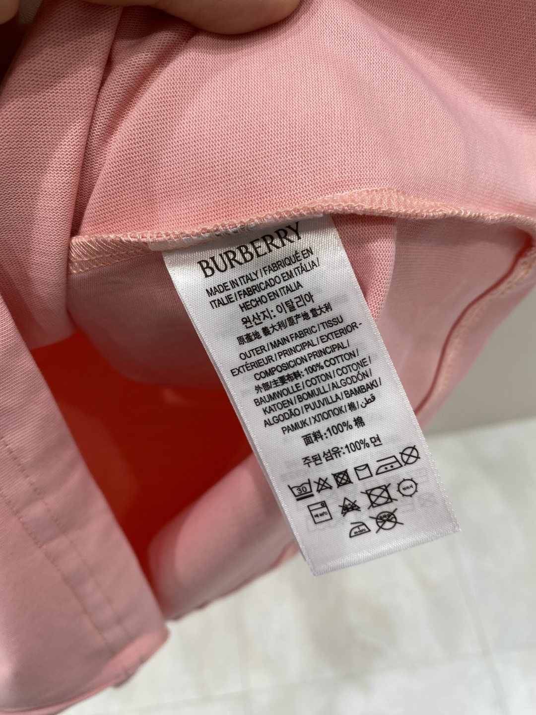 《𝙉𝙚𝙬🖤❤️巴家》26SS新款春夏短袖 最高版本客供定制高端面料 简单时尚款，配色超级好看！经典log