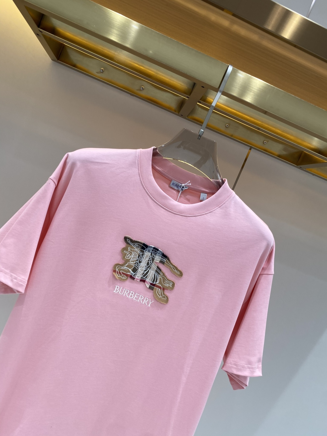 《𝙉𝙚𝙬🖤❤️巴家》26SS新款春夏短袖 最高版本客供定制高端面料 简单时尚款，配色超级好看！经典log